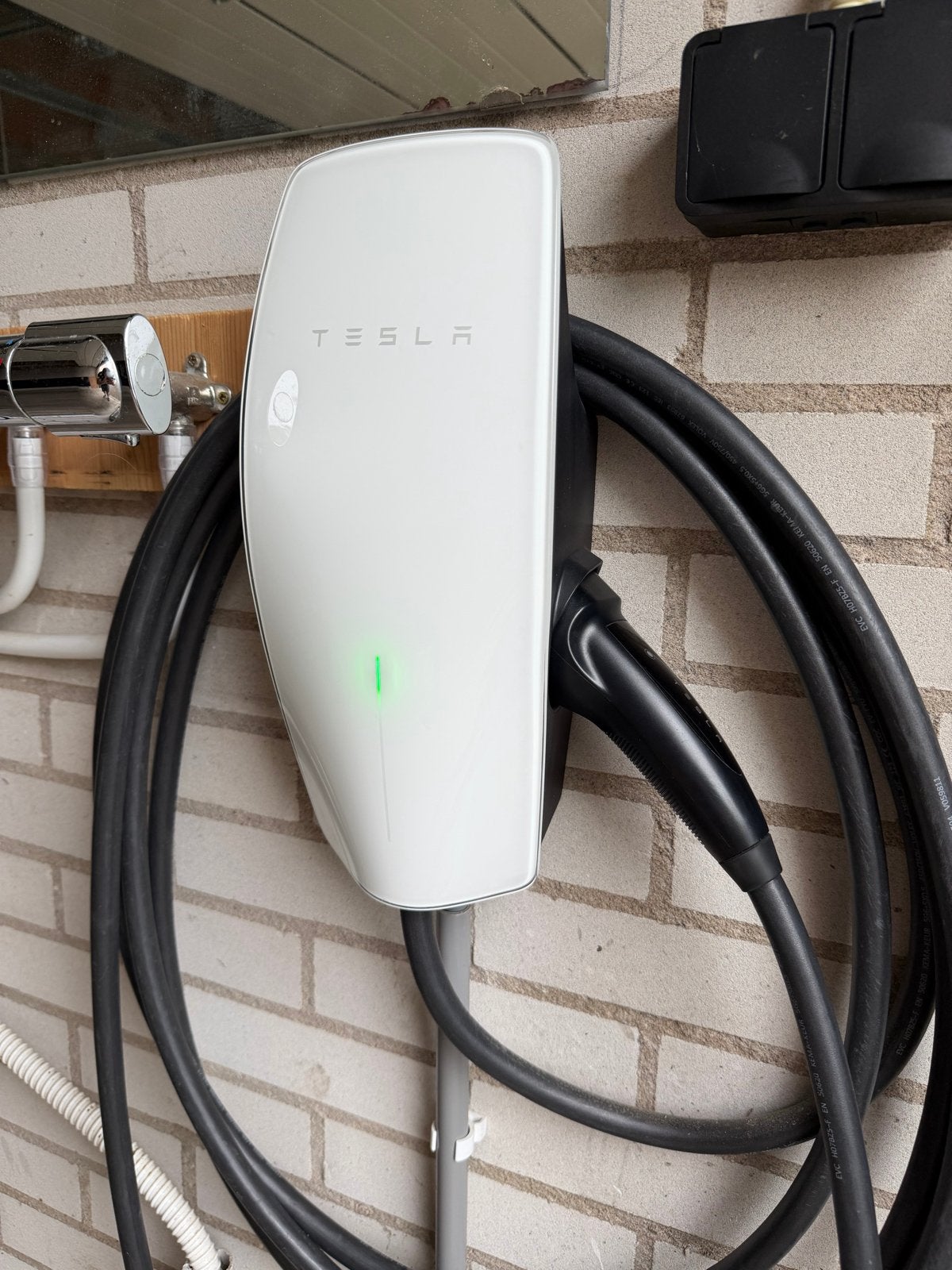 Tesla Wall Connector Gen 3 Laadpaal, Auto diversen, Laadpalen, Ophalen, Zo goed als nieuw, Laadpaal