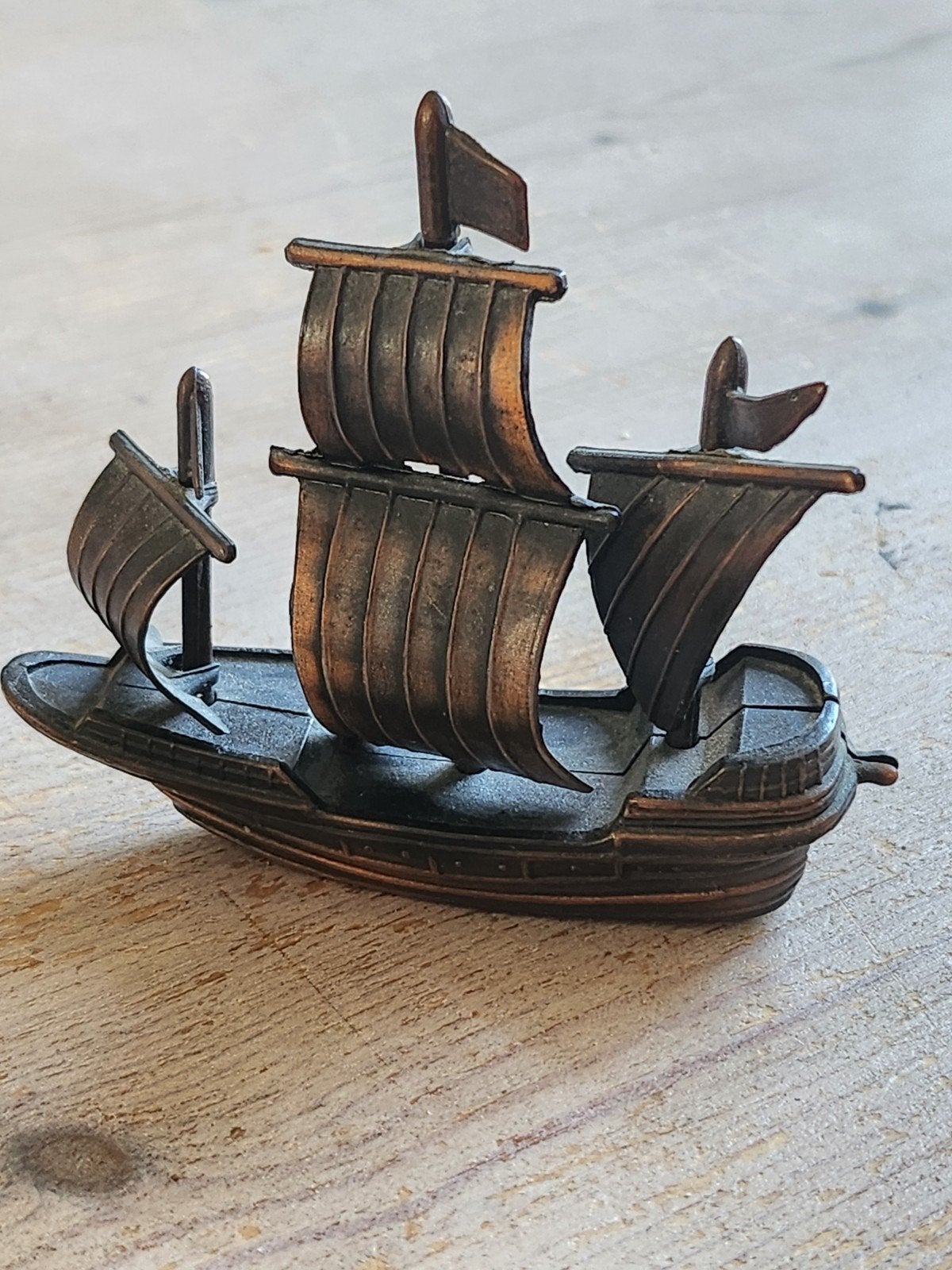 Metalen miniatuur driemaster puntenslijper, Ophalen of Verzenden, Gebruikt, Minder dan 15 m²
