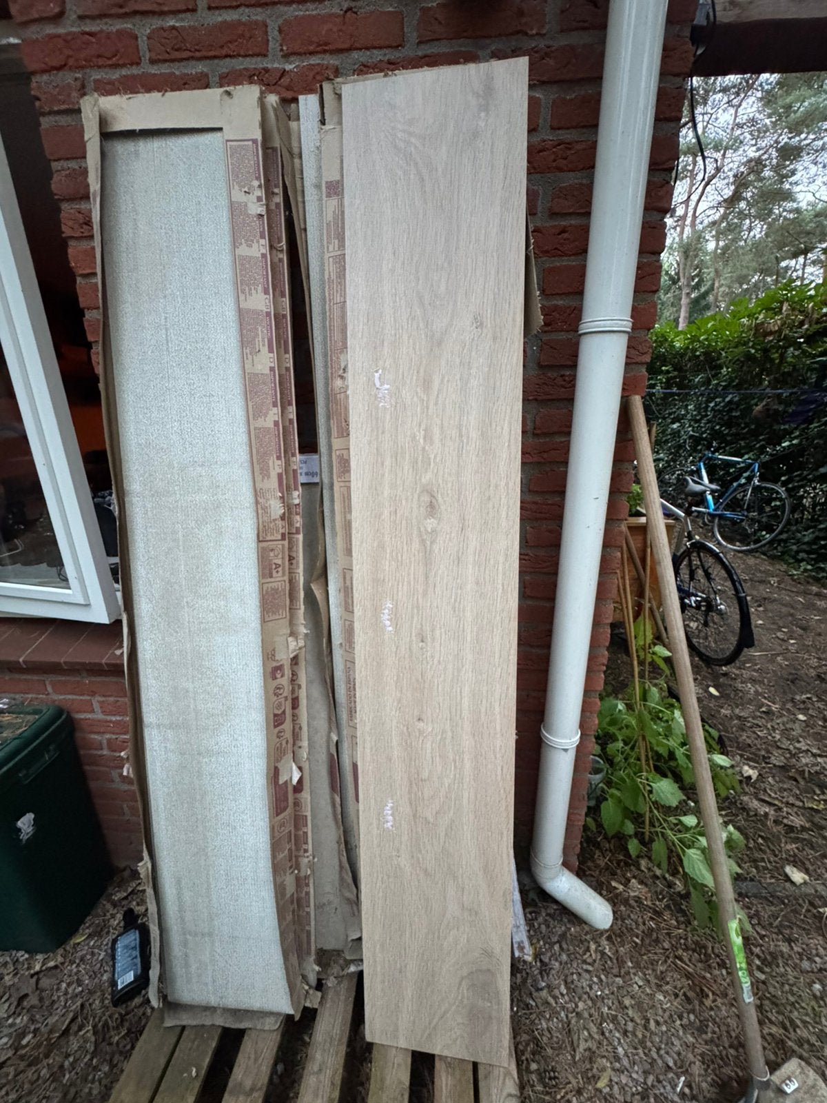 Houtlook tegels, Ophalen, Nieuw