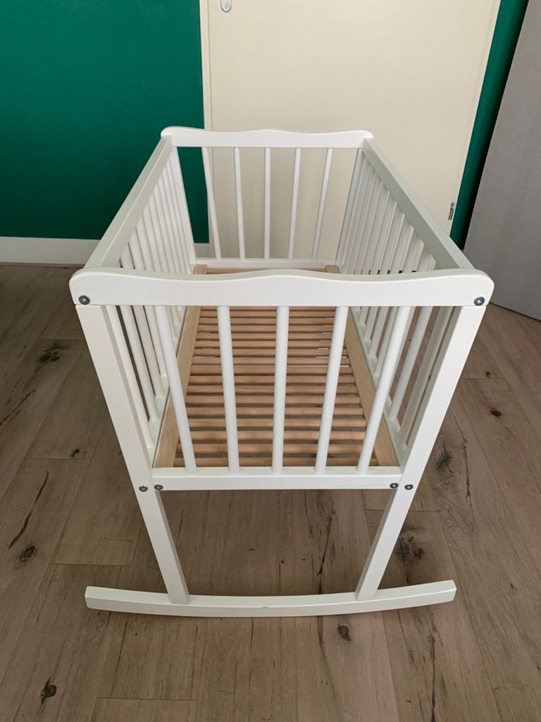 Mooie massief houten schommelwieg incl Aerosleep matras, Ophalen, Zo goed als nieuw, Wieg