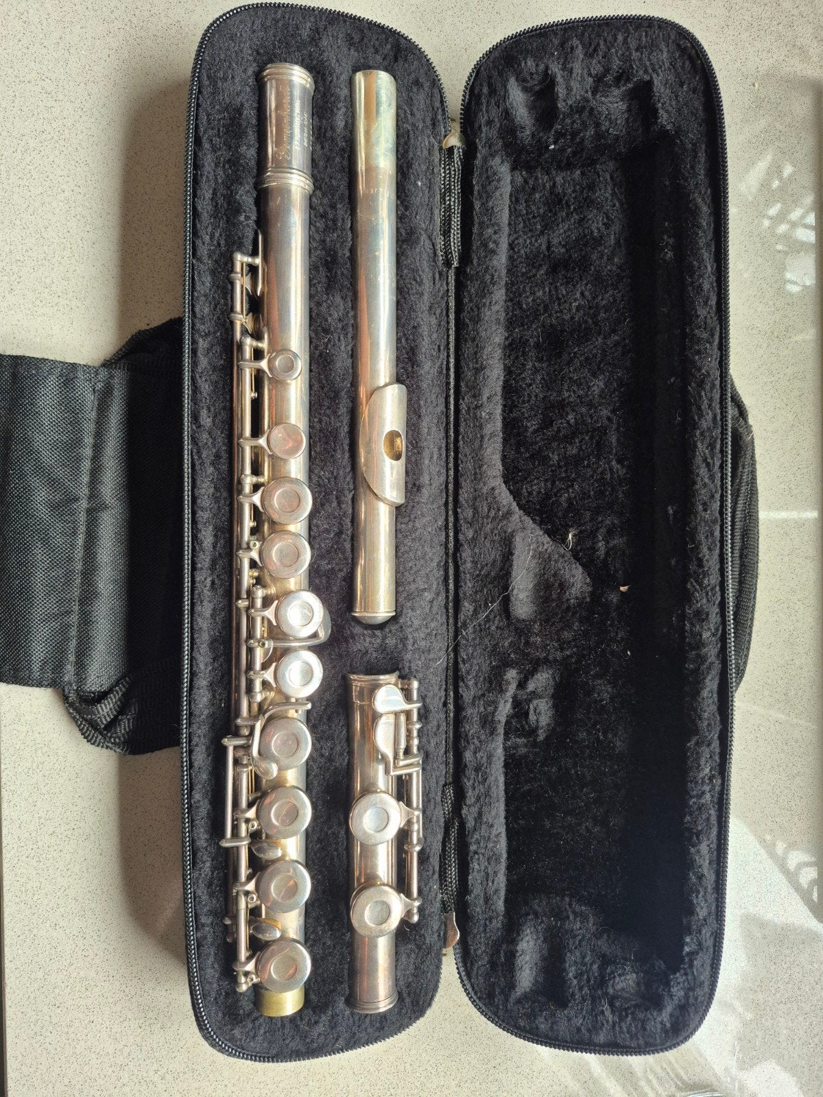 Dwarsfluit opknapper, verzilverd met zilveren kopstuk, Muziek en Instrumenten, Ophalen of Verzenden, Gebruikt, Dwarsfluit, Met koffer of tas