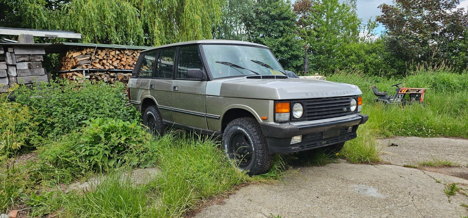 Rover Range Rover 3.5 4WD 1973 Grijs, 1798 kg, 8 cilinders, 2000 kg, 163 pk