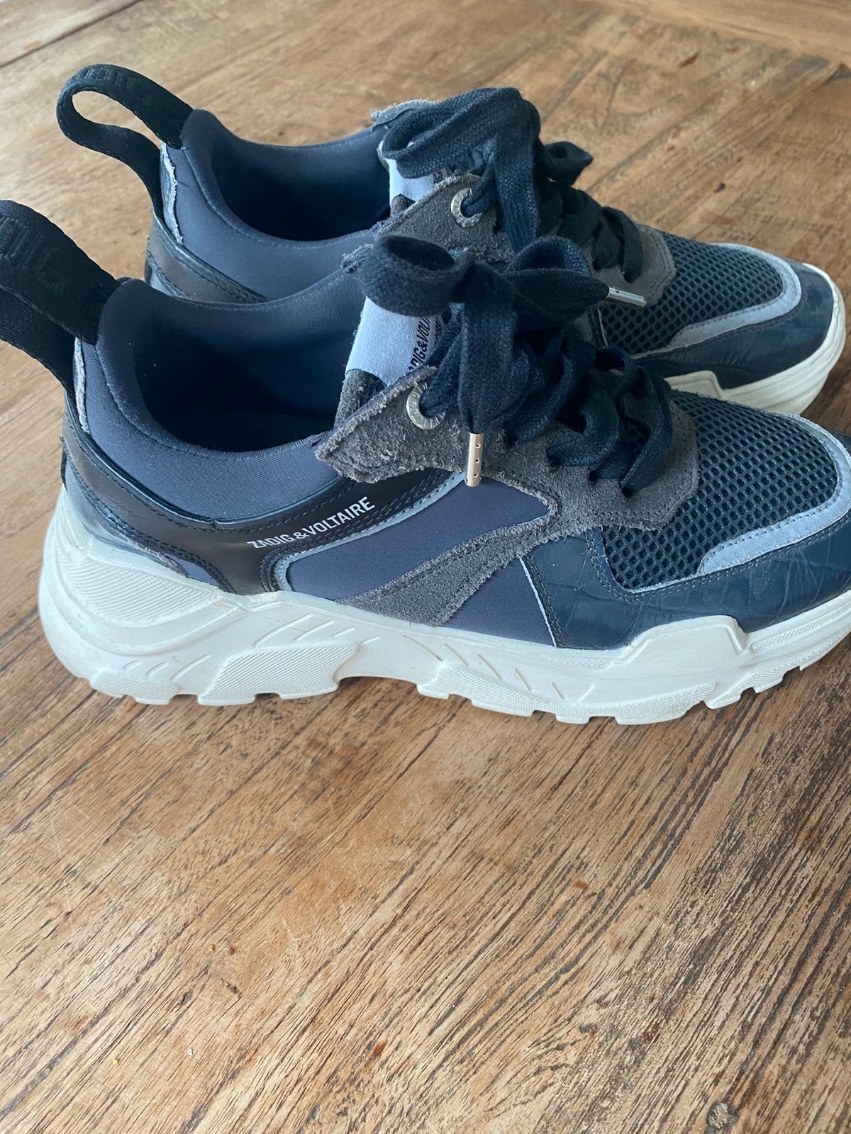 Mooie sneakers van Zadig en Voltaire, Ophalen of Verzenden, Zo goed als nieuw, Sneakers of Gympen