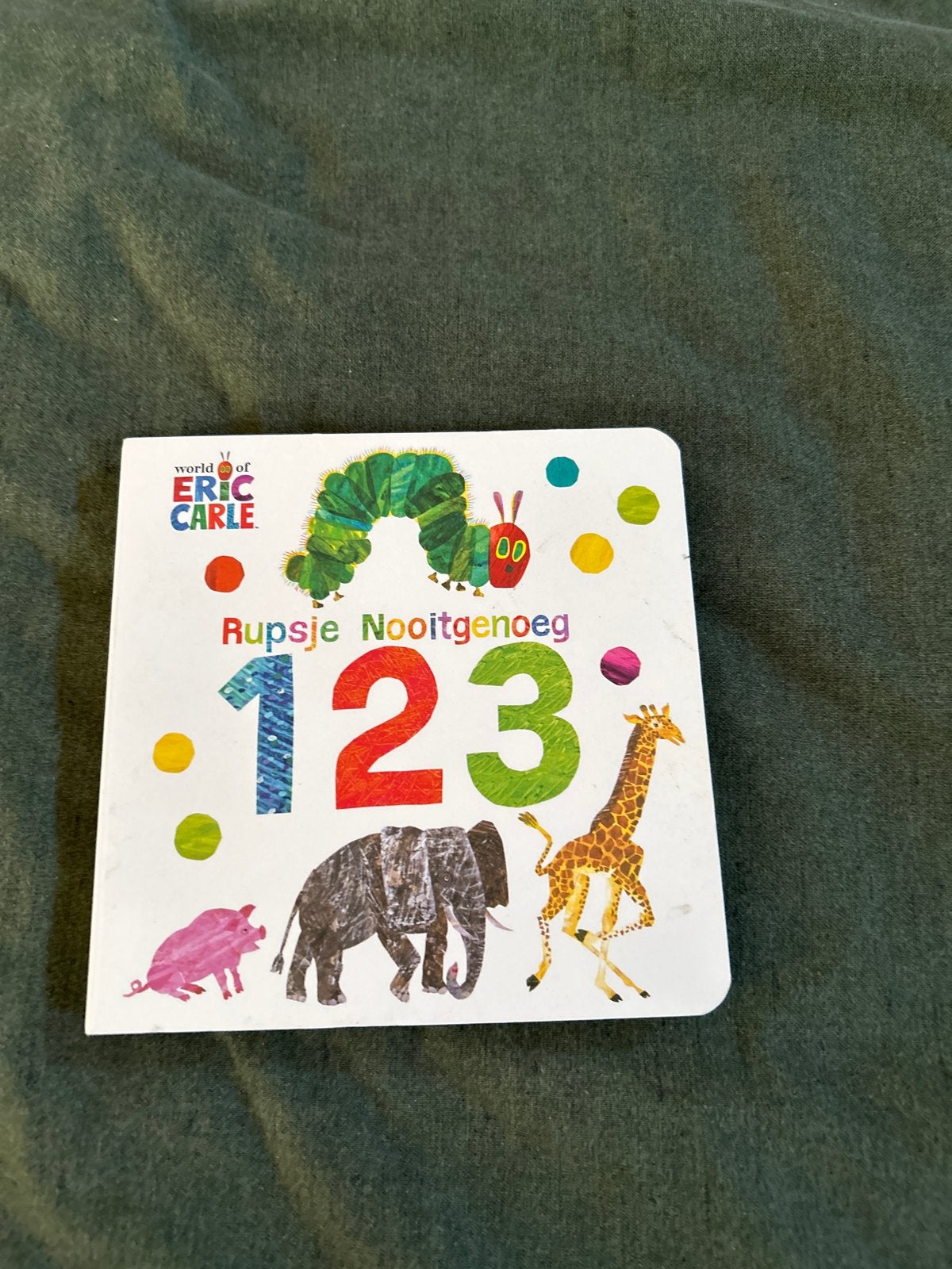 Rupsje Nooitgenoeg 123 - Leer tellen met Eric Carle, Ophalen of Verzenden, Zo goed als nieuw, Uitklap-, Voel- of Ontdekboek, 1 tot 2 jaar