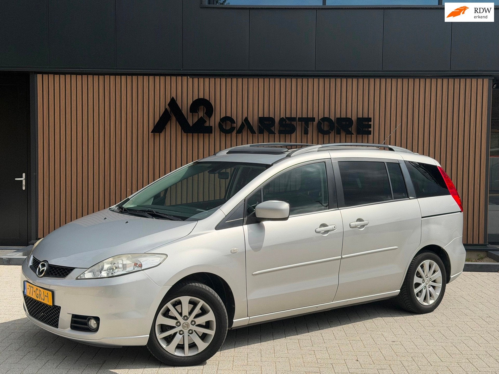 Mazda 5 1.8 Executive PANORAMA AIRCO APK 7 Persoons!, Auto's, Mazda, Automatische klimaatregeling, Stof, Gebruikt, 4 cilinders