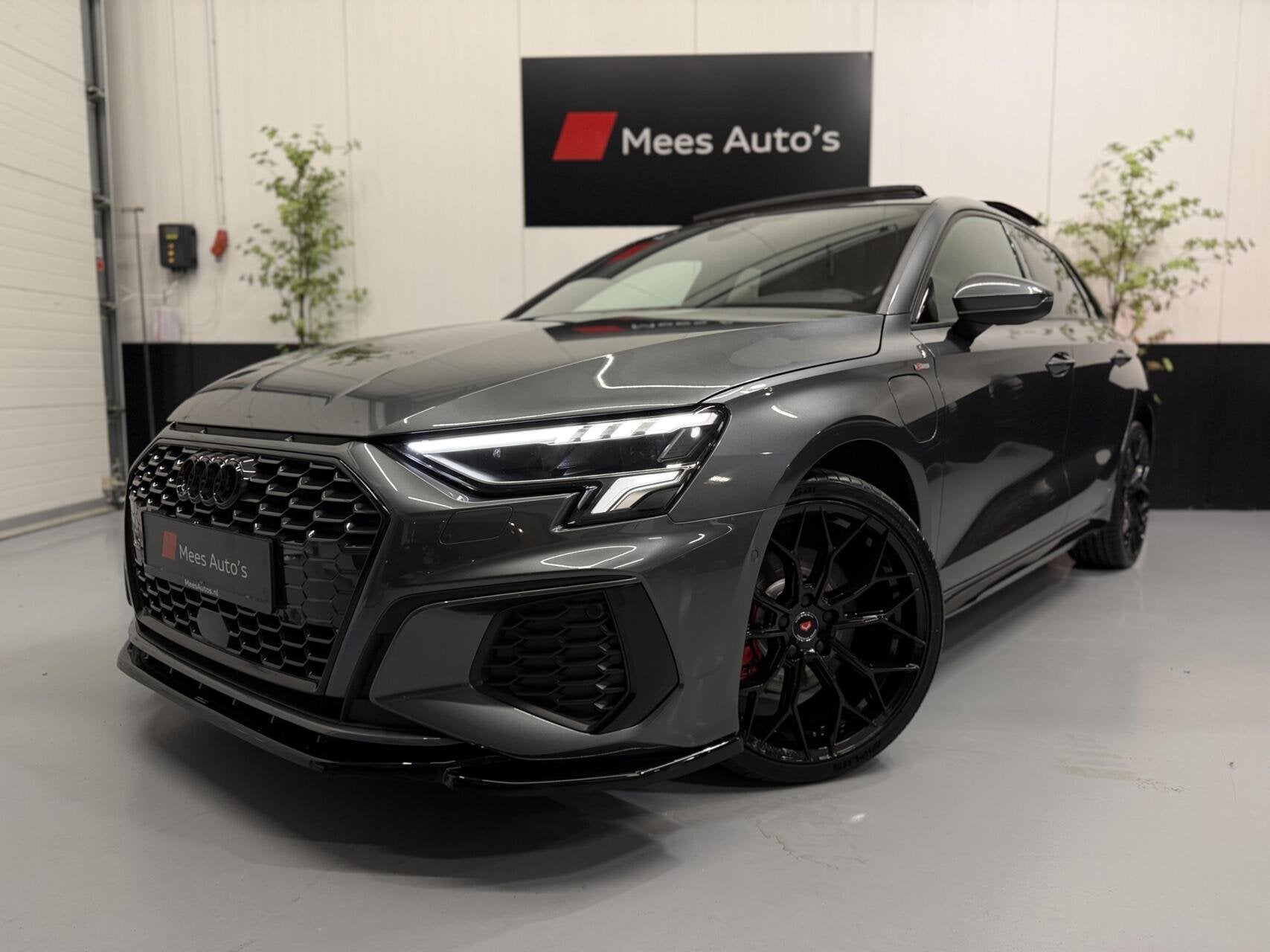 Audi A3 Sportback 40 TFSI e S-Edition|Pano|Keyess|Vossen|RS, Auto's, Dealer onderhouden, Gebruikt, 4 cilinders, Plug-in hybride
