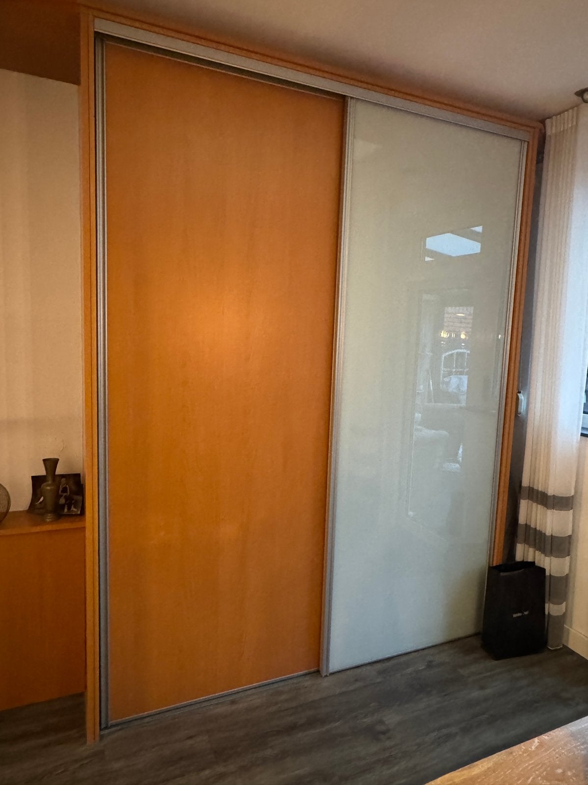 2 losse kastdeuren met achterbouw kast, Ophalen, Gebruikt, 100 tot 150 cm, 200 cm of meer