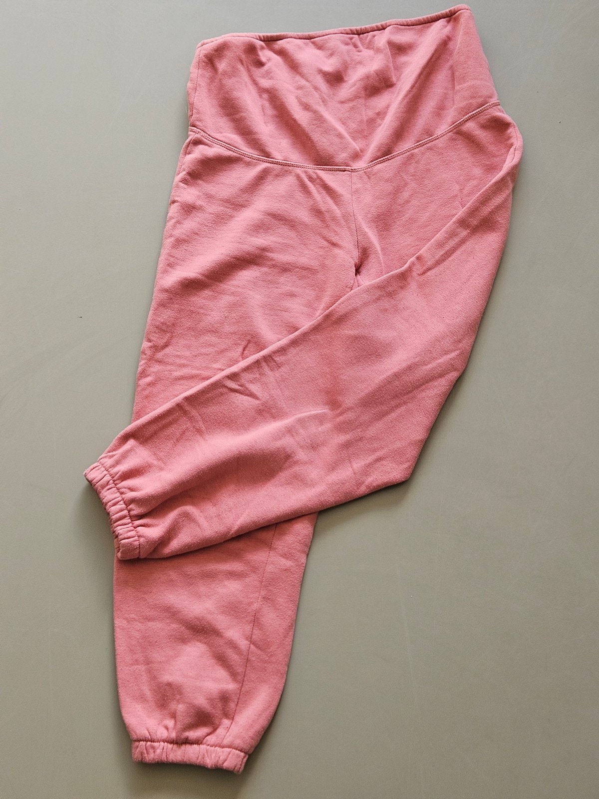 Esmara zwangerschapsbroek sweatstof 40/42, Kleding | Dames, Maat 42/44 (L), Roze, Gedragen, Broek of Spijkerbroek
