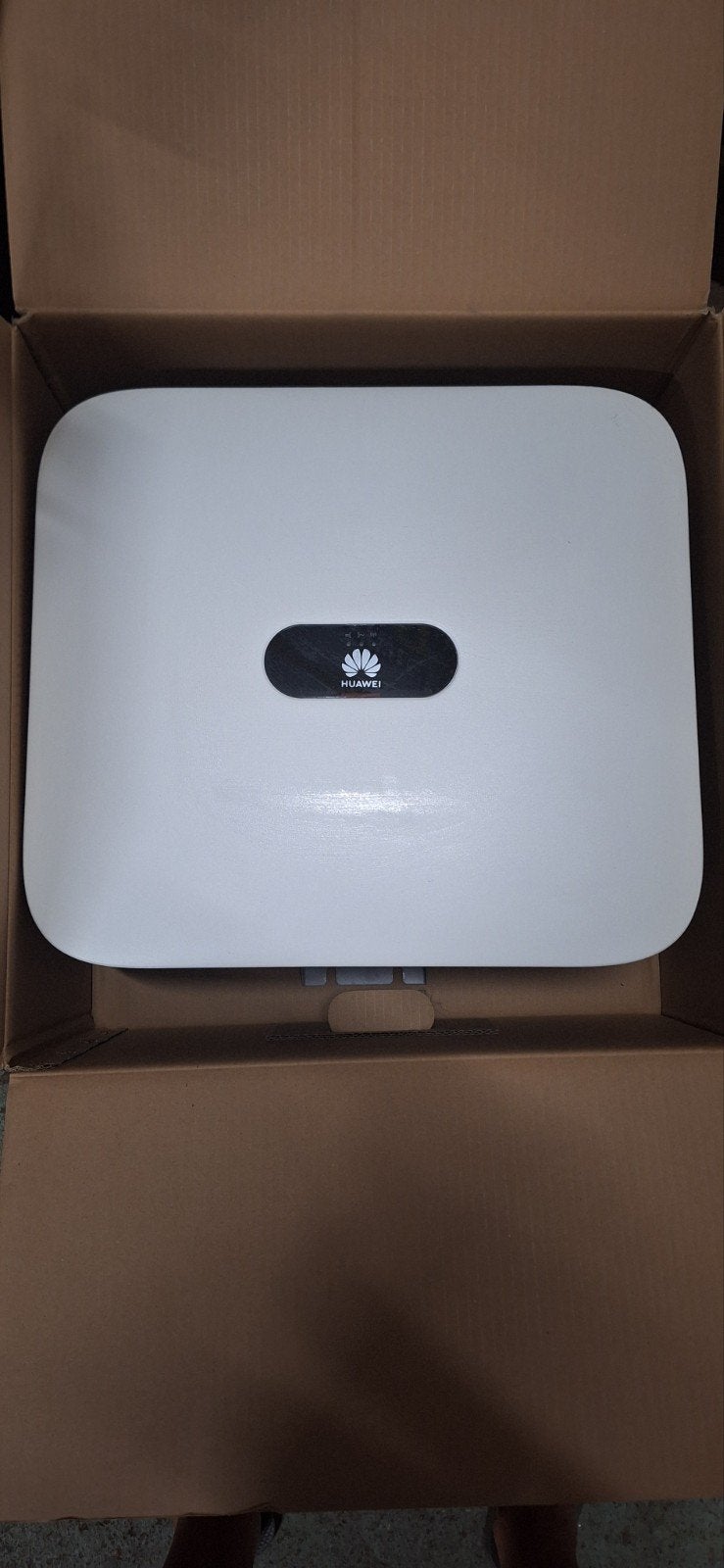 Huawei omvormer voor zonnepanelen, Ophalen of Verzenden, Zo goed als nieuw, Overige typen
