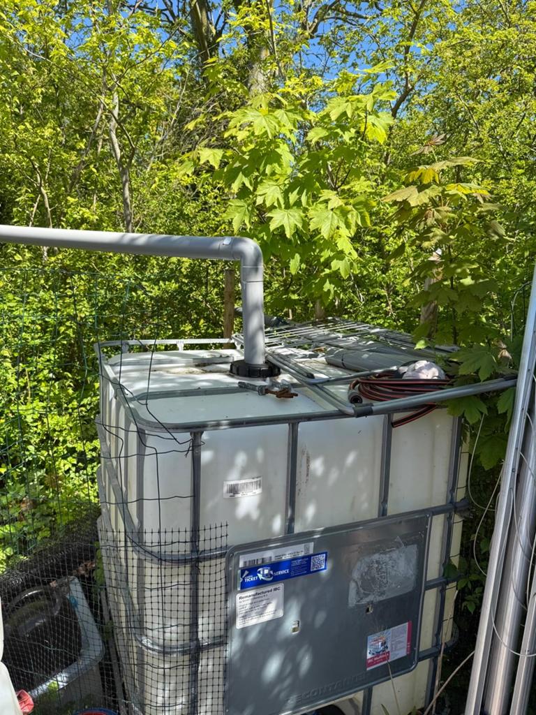 Ibc tank 1000liter, Tuin en Terras, Regentonnen, 150 liter of meer, Ophalen, Zo goed als nieuw, Kunststof