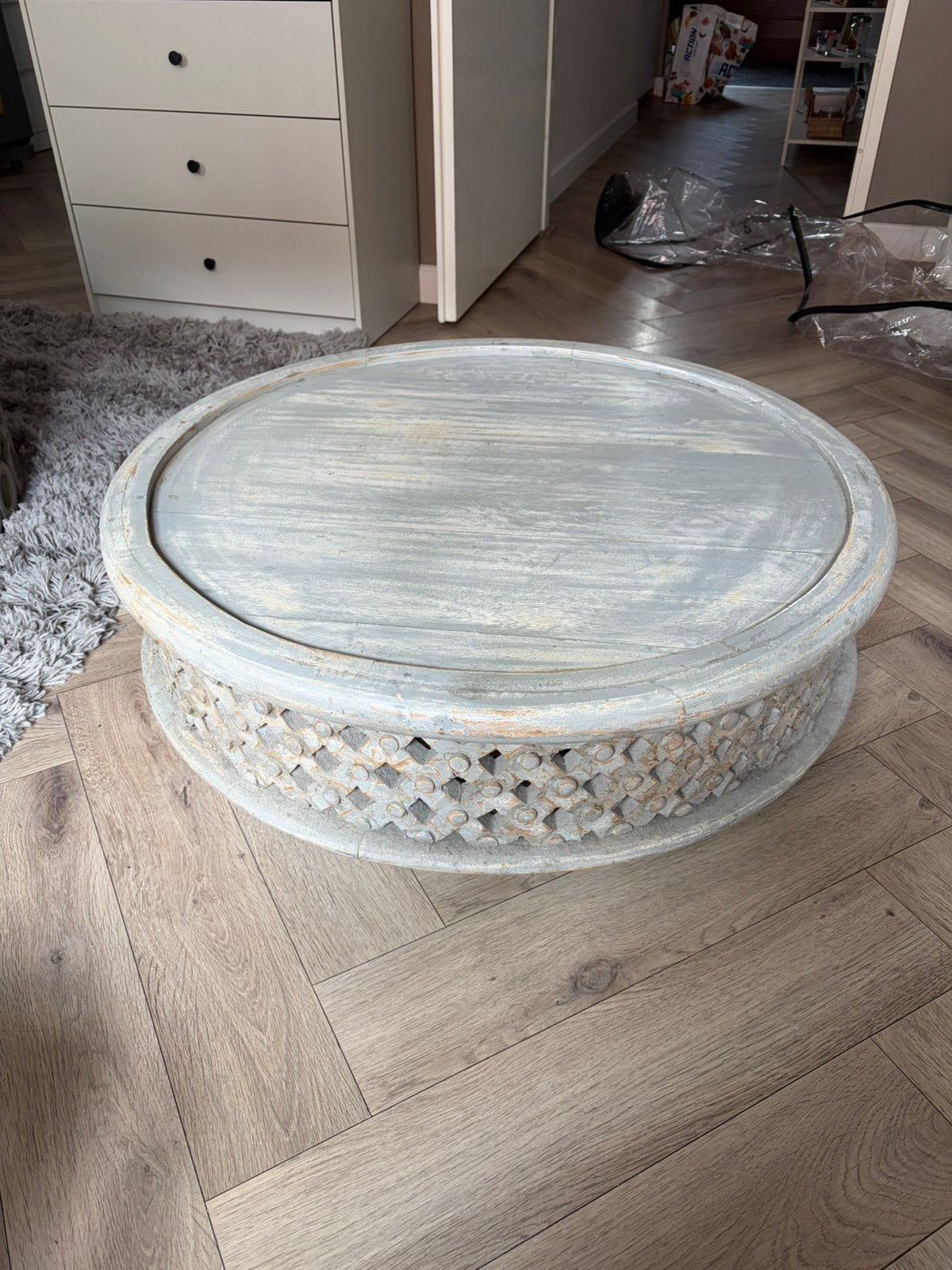 Lage tafel uit India, Huis en Inrichting, Tafels | Salontafels, Ophalen, Zo goed als nieuw, Rond, 50 tot 100 cm
