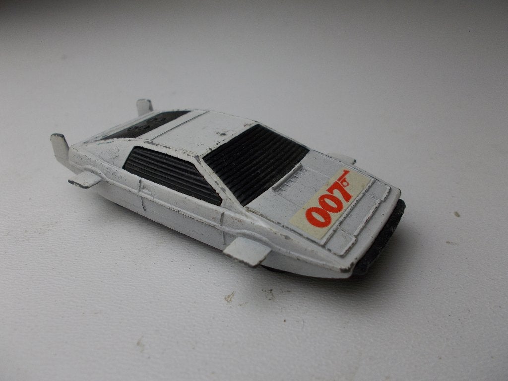 1976 Corgi Juniors 60 JAMES BOND 007. LOTUS ESPRIT.