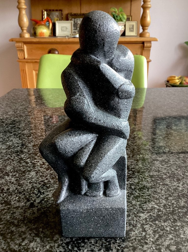 Beeld, de Kus, Janneke, Ros, polystone, vintage, Antiek en Kunst, Ophalen, Groep mensen, Minder dan 20 cm, Beeld