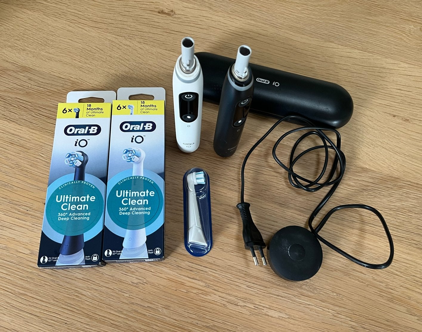 Oral-B iO7 duo tandenborstels + 13 opzetborstels, Ophalen of Verzenden, Gebruikt, Mondverzorging