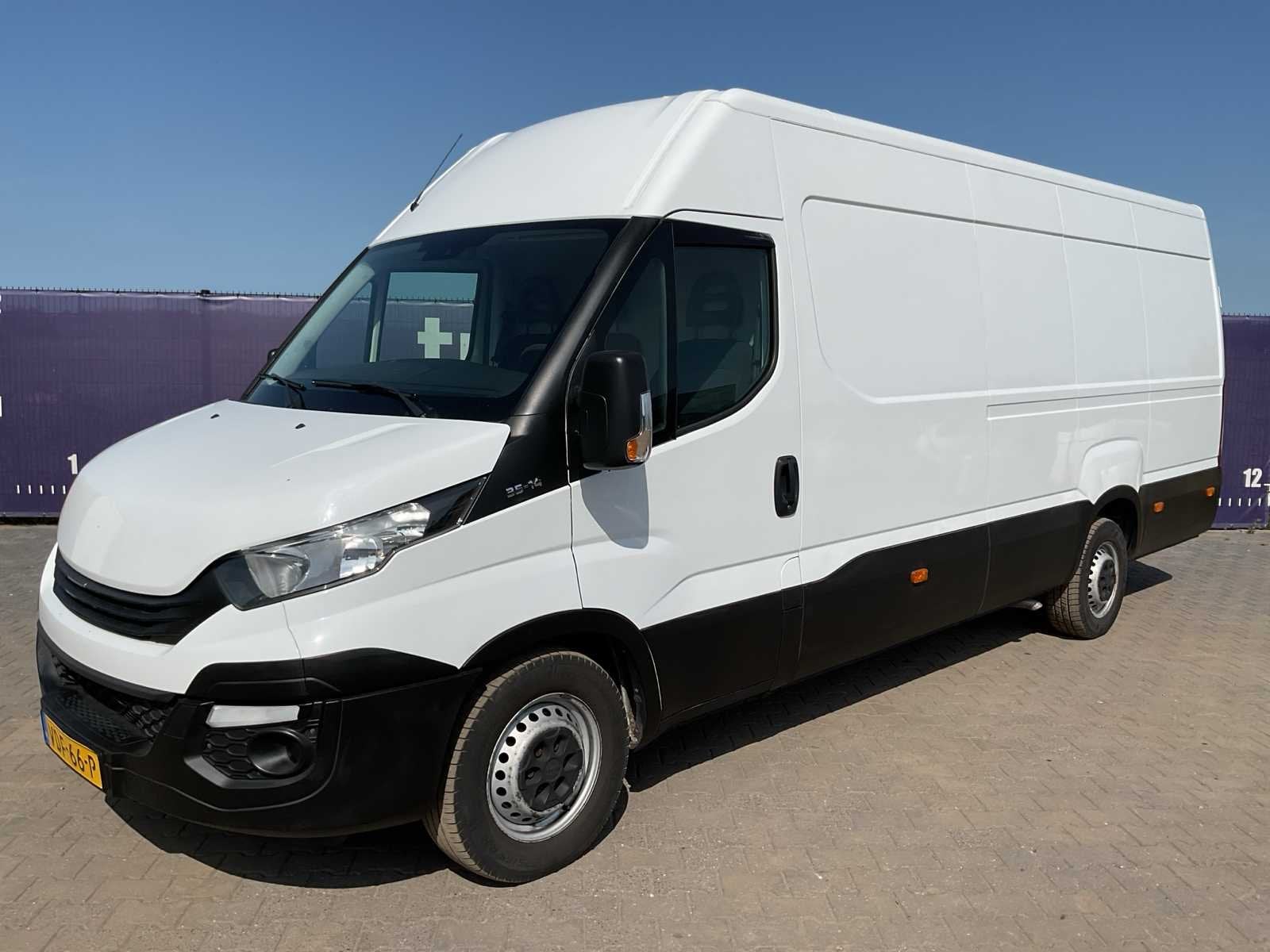 2016 - Iveco - Daily - 35S14V 2.3 410 H2 - Bedrijfswagen, Achterwielaandrijving, Gebruikt, Euro 6, Iveco