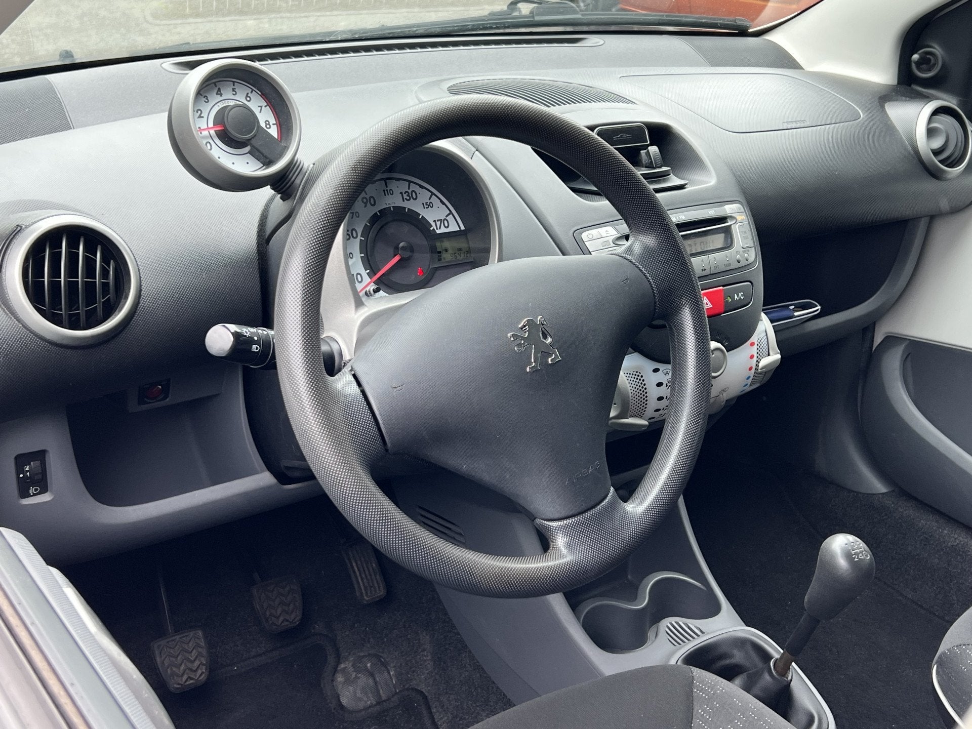 Peugeot 107 1.0-12V XS | Airco | Elektrische ramen | NAP, Auto's, Voorwielaandrijving, Euro 5, Gebruikt, Huisgarantie
