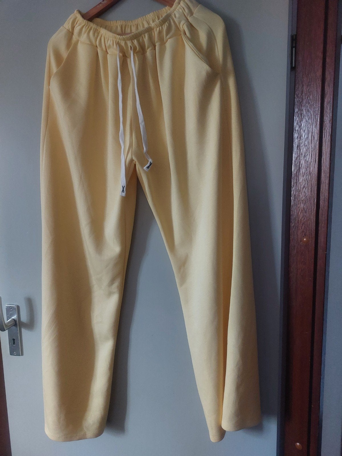 Comfortabele Gele Loungewear Set - Maat 50/54, Geel, Maat 46/48 (XL) of groter, Nieuw, Ophalen of Verzenden