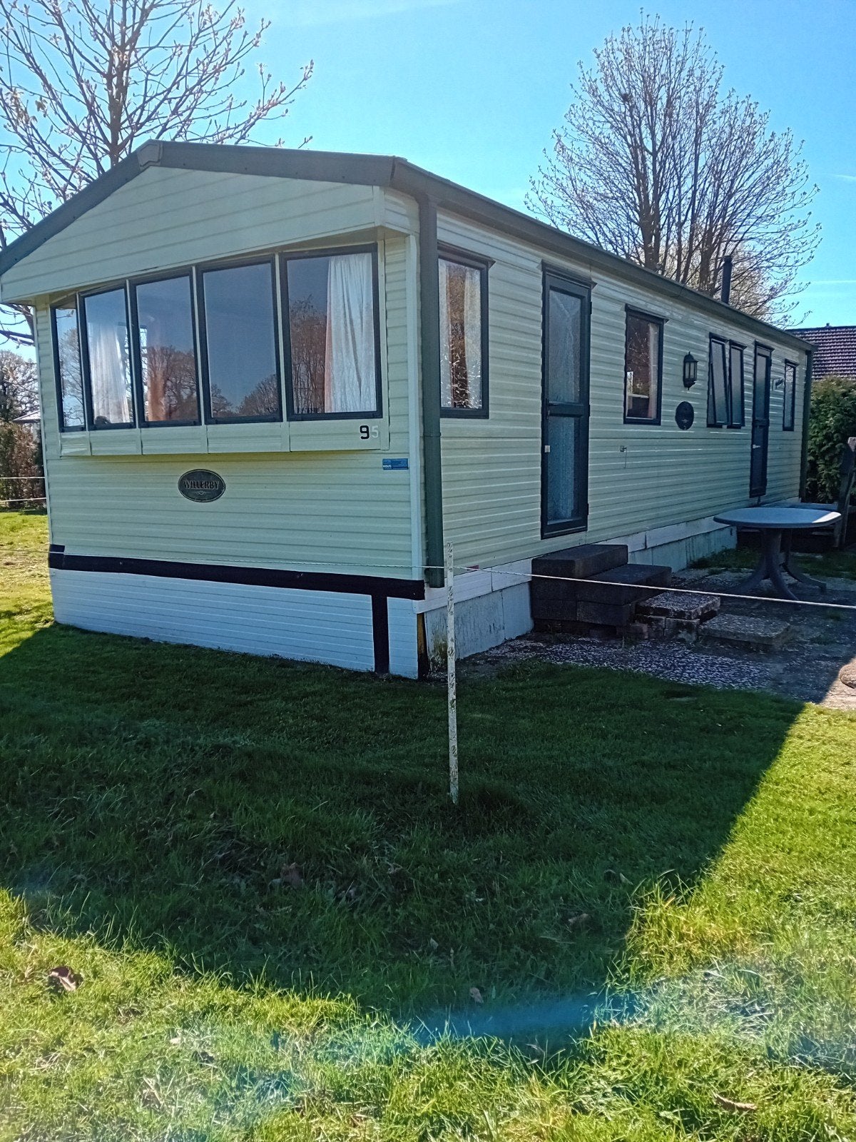 Leuke gebruikte Chalet,  3 Slaapkamers. 10.80 x 3.70., Caravans en Kamperen, Stacaravans