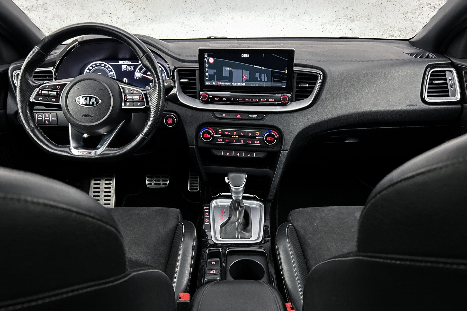 Kia ProCeed 1.4 T-GDI GT-Line | Panoramadak | LED koplampen, 4 cilinders, Met garantie (alle), Leder en Stof, Wit