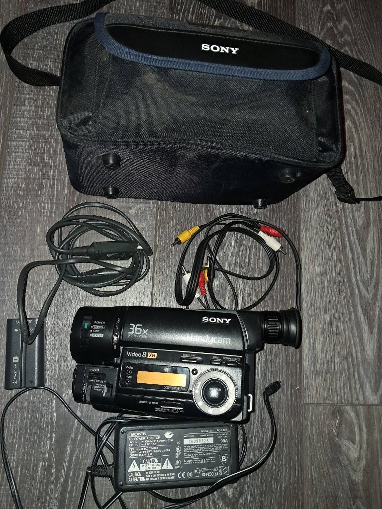 Sony handycam, Audio, Tv en Foto, Ophalen of Verzenden, Hi 8, Camera