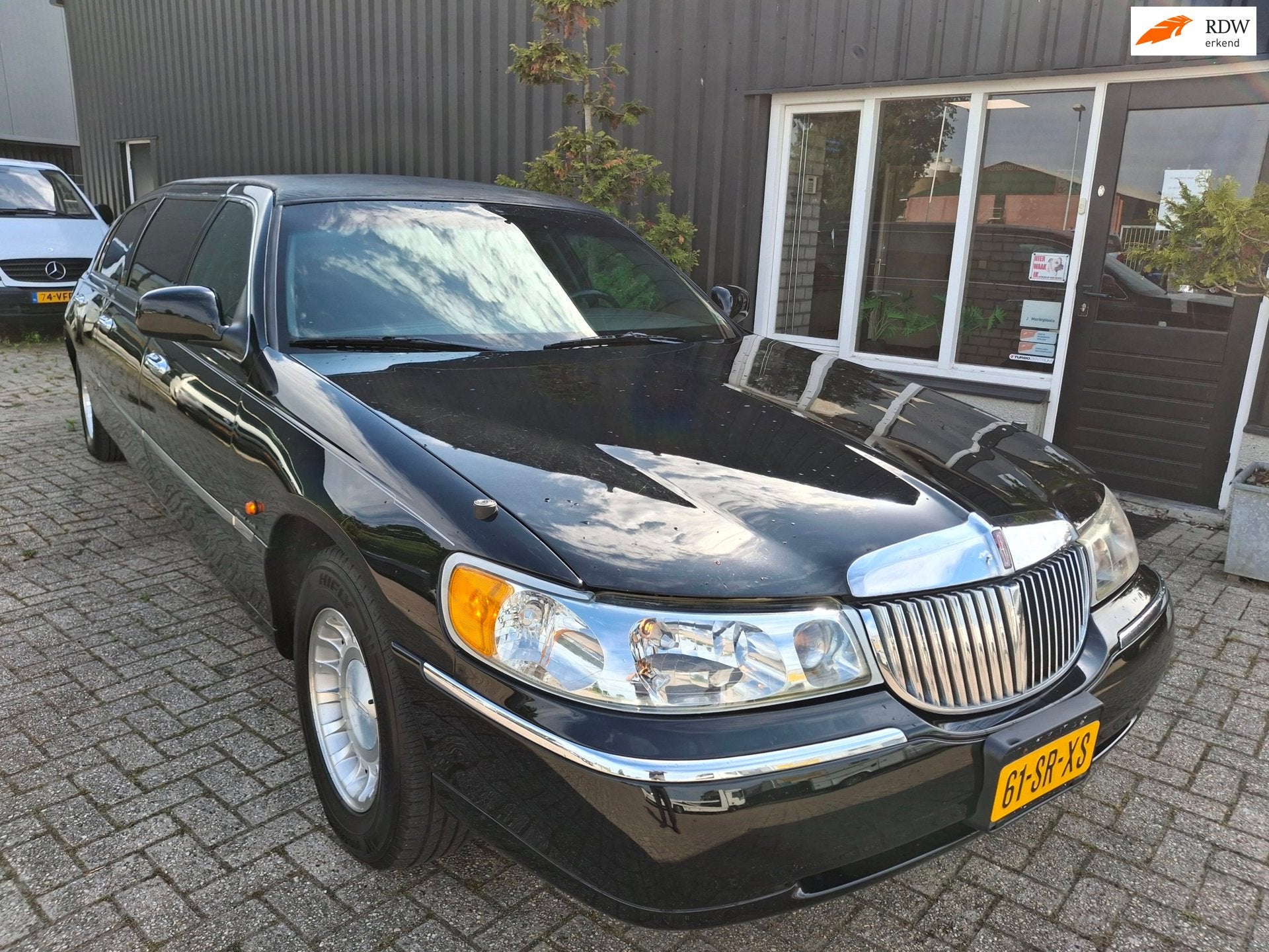 Lincoln Town Car 4.6 Signature* limousine*limo*, Auto's, Lincoln, Achterwielaandrijving, Town Car, Zwart, Leder
