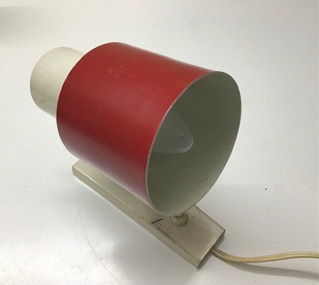 Vintage nette wandlamp, rode kap en wit frame, Huis en Inrichting, Lampen | Wandlampen, Rood, Ophalen of Verzenden, Zo goed als nieuw