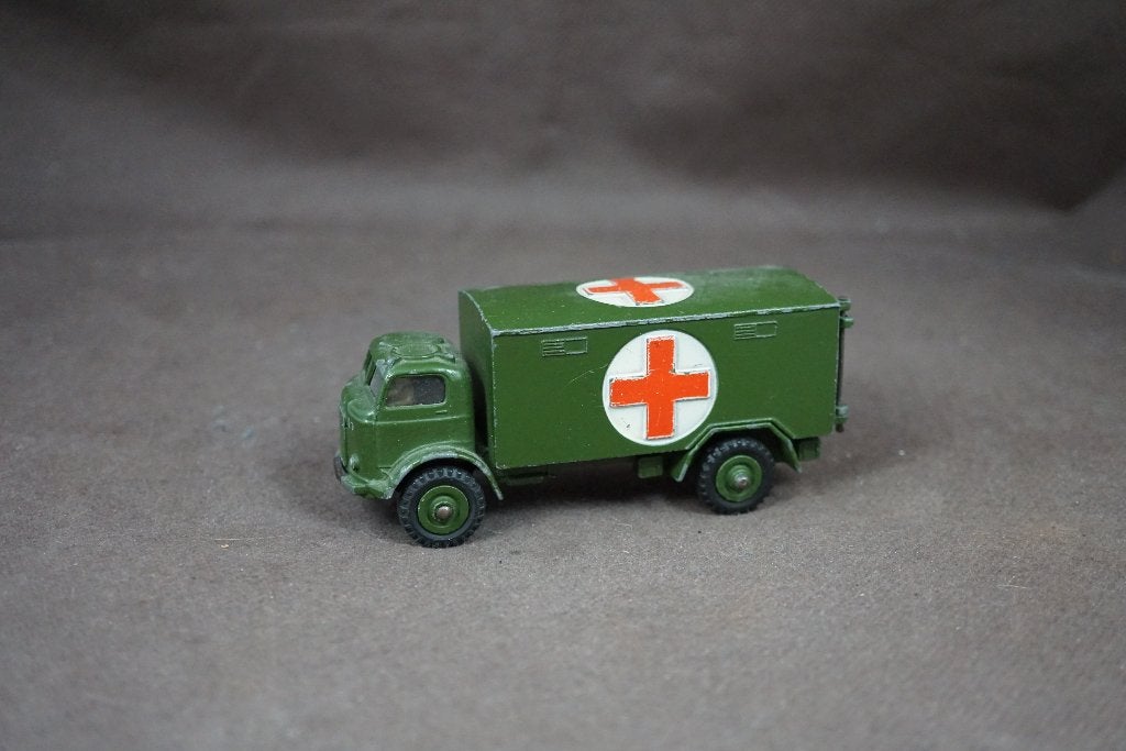 Dinky Toys military ambulance - TOP vintage, Ophalen of Verzenden, Zo goed als nieuw, Auto