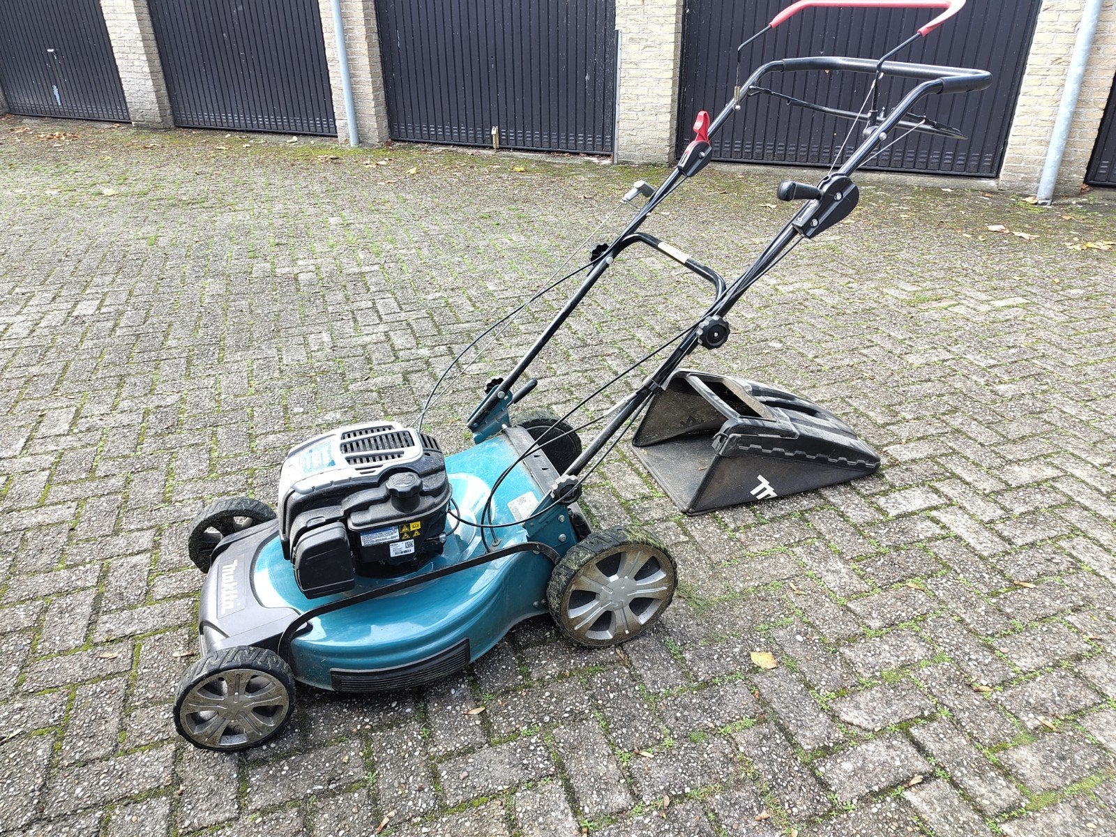 Makita Benzine Grasmaaier Briggs & Stratton 675EXi, Tuin en Terras, Ophalen, Gebruikt, Opvangbak, Makita