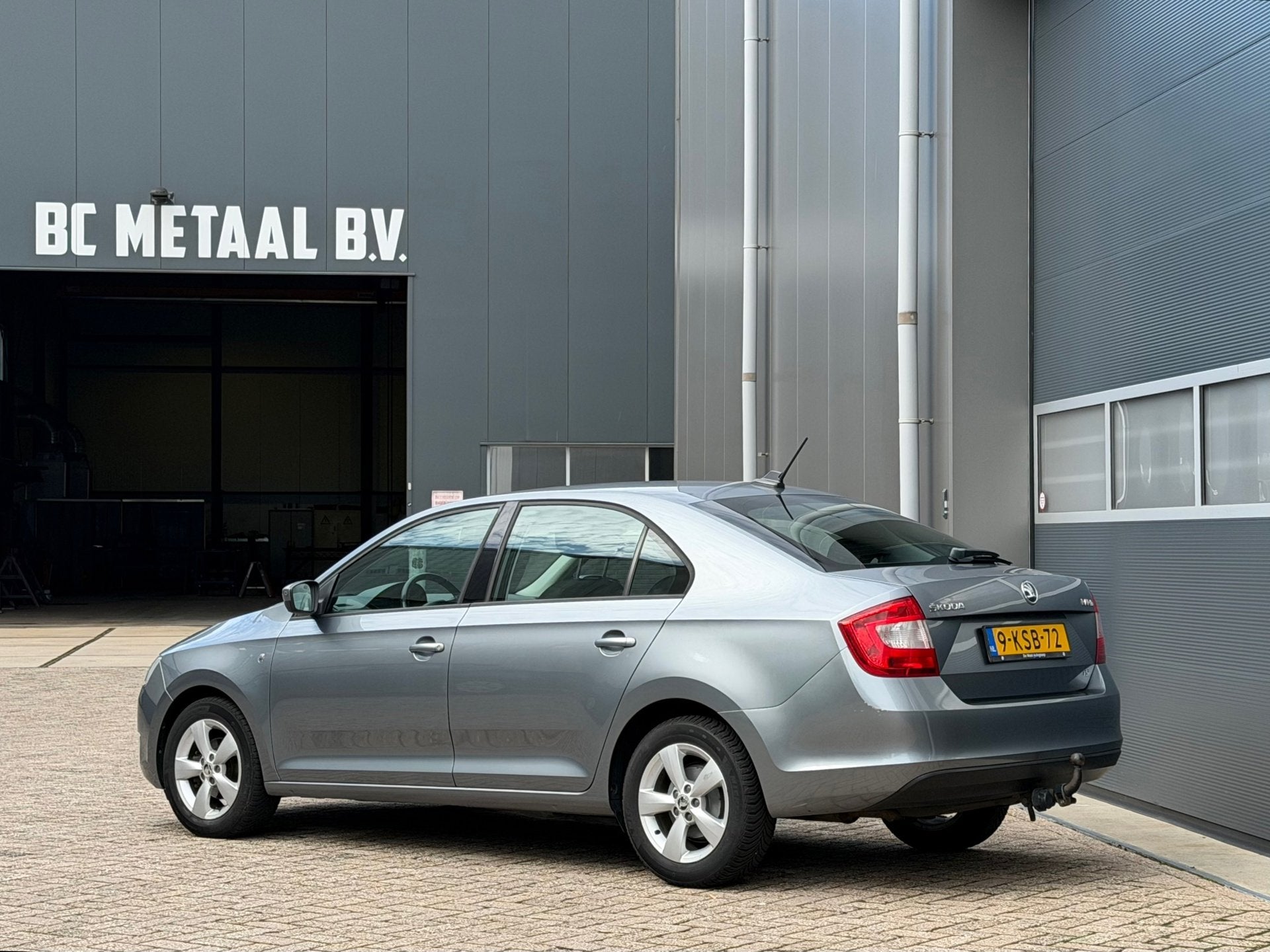 Skoda Rapid 1.2 TSI Greentech Ambition Businessline Plus bj., Auto's, Voorwielaandrijving, Euro 5, Gebruikt, 4 cilinders