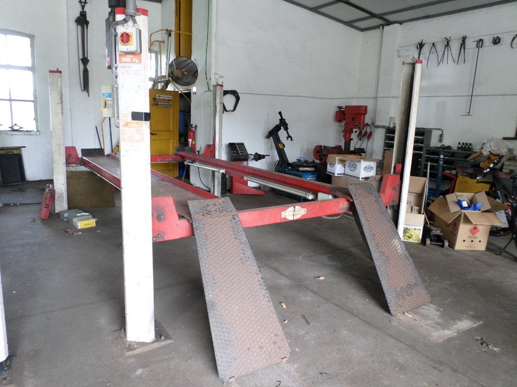 Hefbrug 3 ton Istobal, Ophalen, Gebruikt
