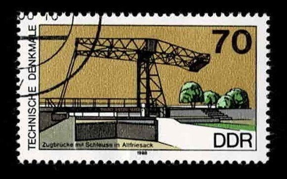 postzegel 2812 DDR trekbrug met sluis Altfriesack, Ophalen of Verzenden, DDR, Gestempeld