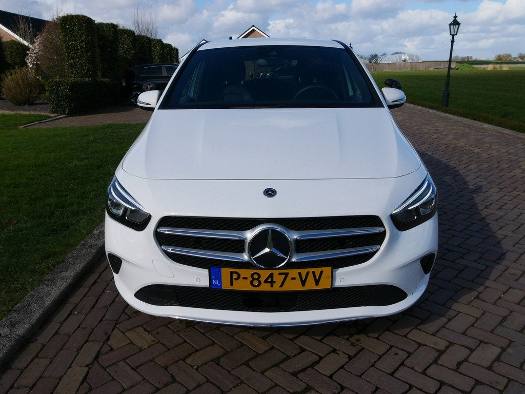 Mercedes-Benz B-klasse 200d AUT AC CAMERA 2022 * EX POLICE M, Stof, Gebruikt, 4 cilinders, 150 pk