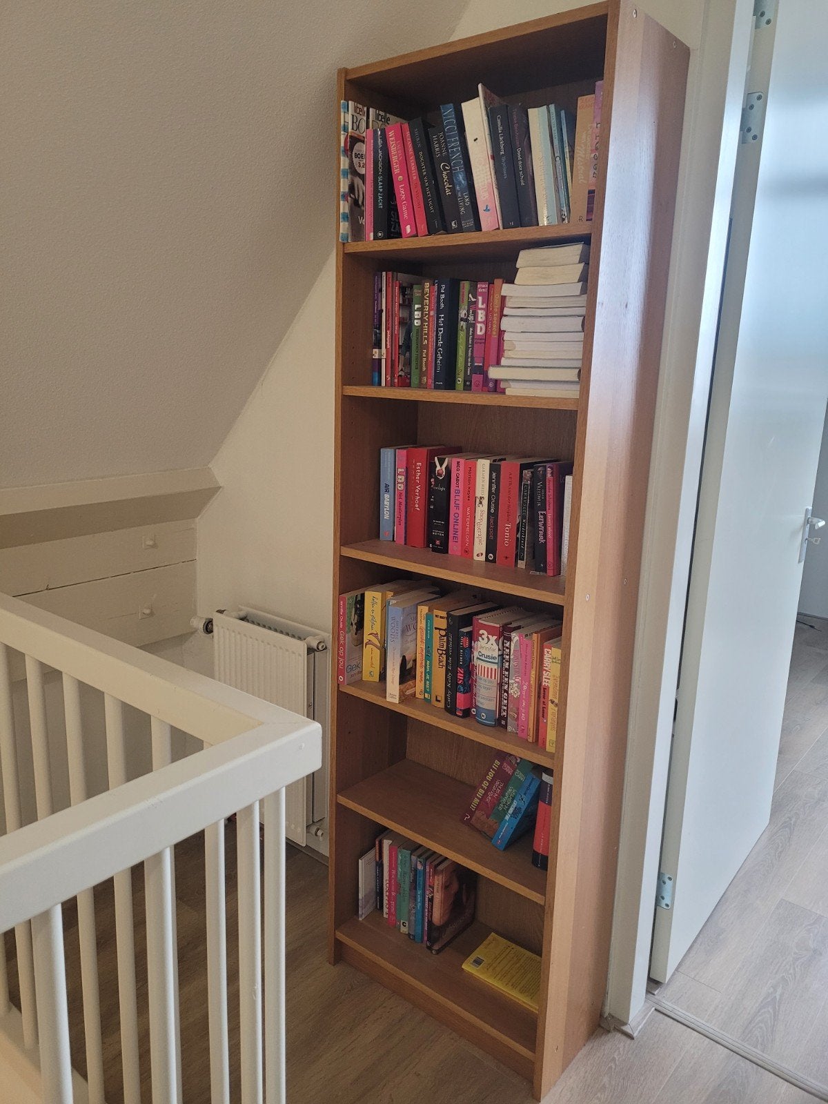 Gratis af te halen: Billy Boekenkast inclusief boeken, Huis en Inrichting, Ophalen, Met plank(en), Gebruikt, 200 cm of meer
