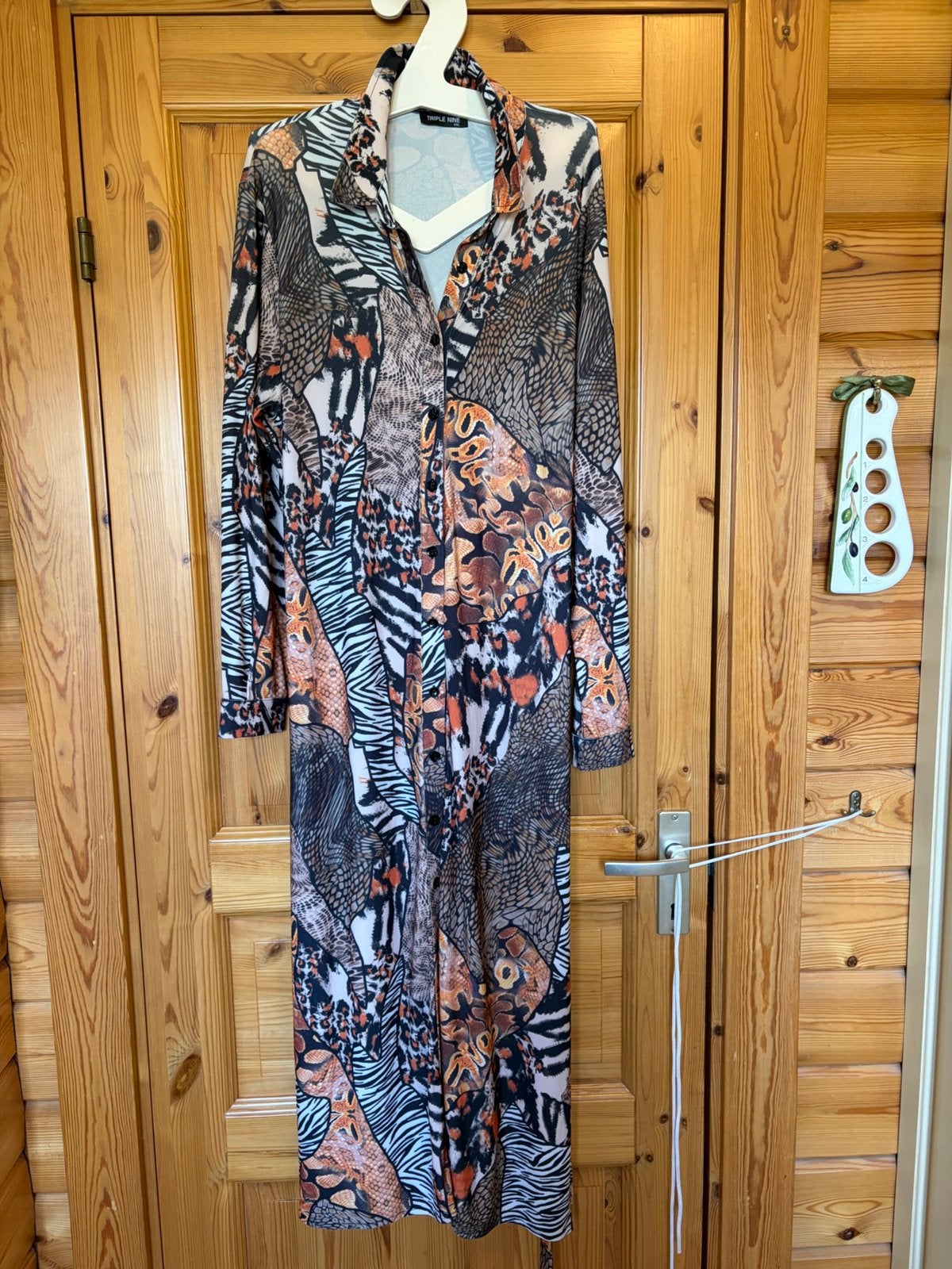 Jurk XXL triple nine oto 57 lengte 135 42/44, Kleding | Dames, Ophalen of Verzenden, Zo goed als nieuw, Maat 42/44 (L), Onder de knie