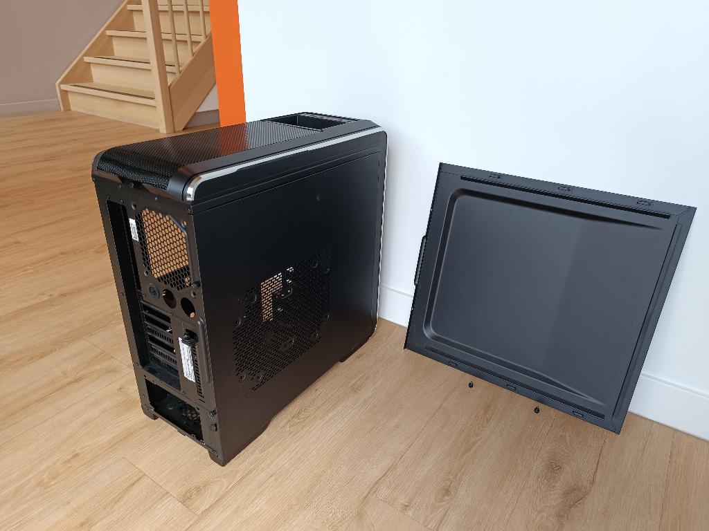 Cooler Master CM690 III case, Computers en Software, Computerbehuizingen, Ophalen, Gebruikt