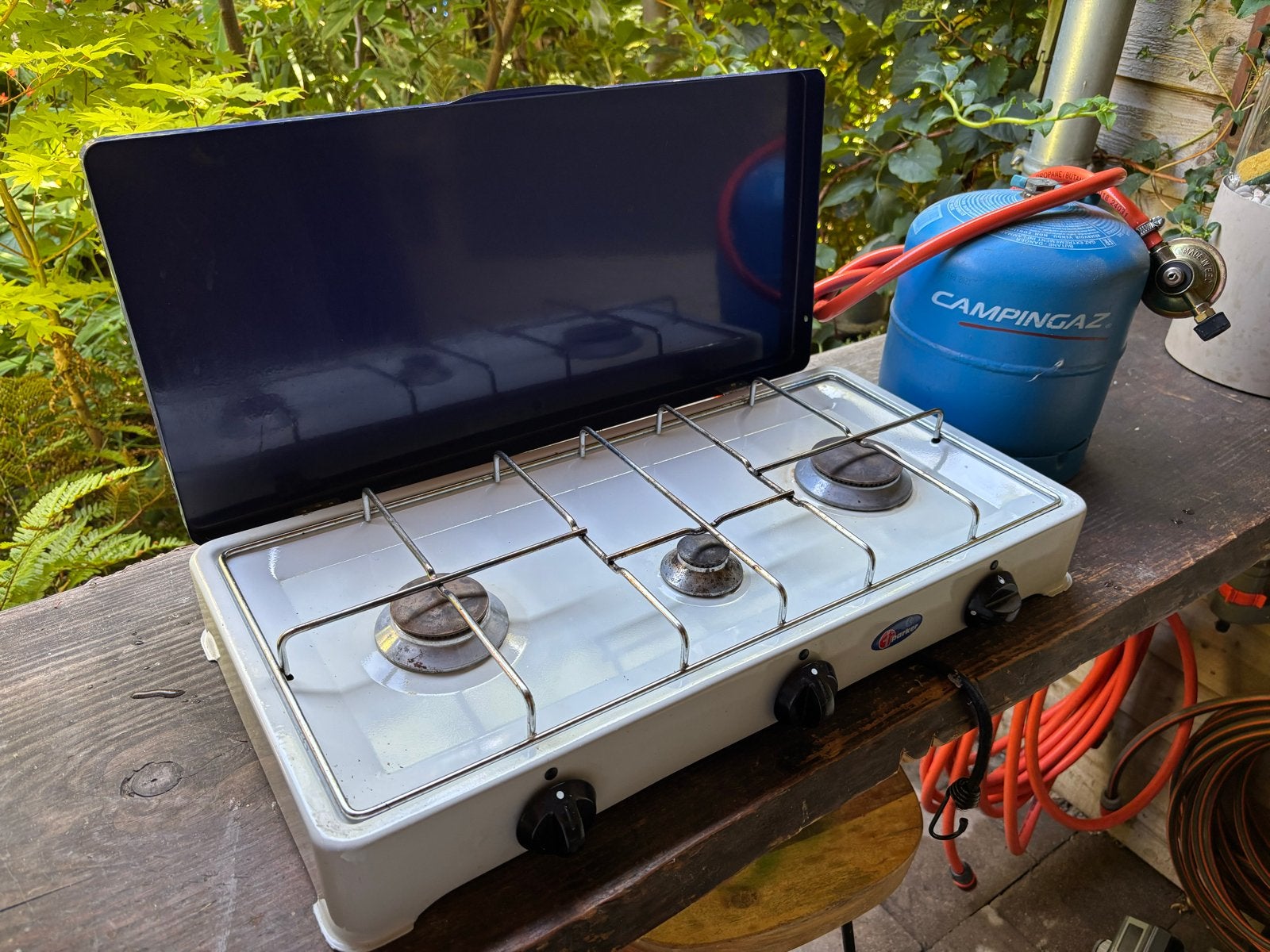 Campingaz 3-pits gasfornuis met gasfles, Ophalen, Gebruikt