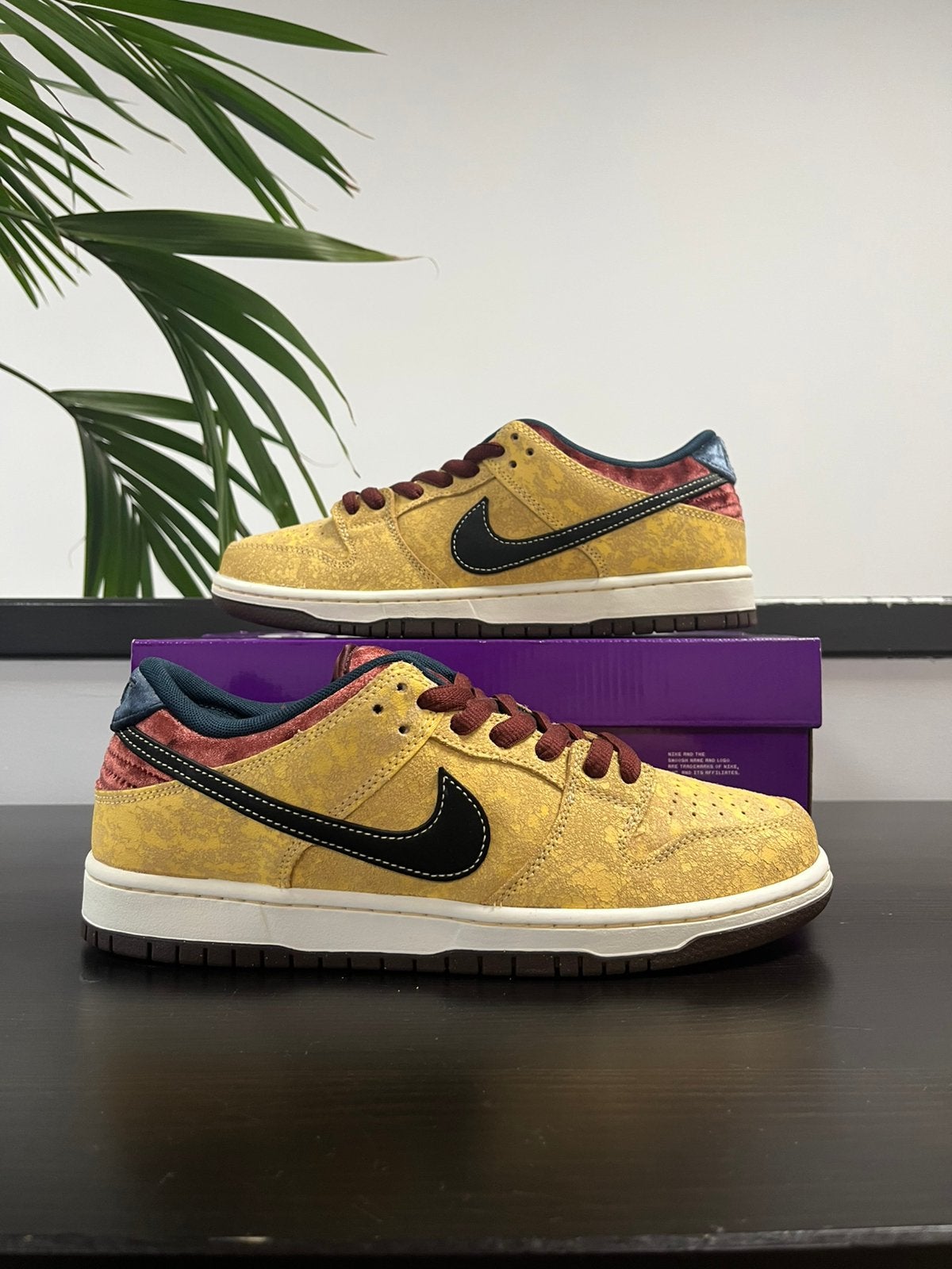 Nike SB Dunk Low City of Cinema, Overige kleuren, Nieuw, Ophalen of Verzenden, Sneakers of Gympen