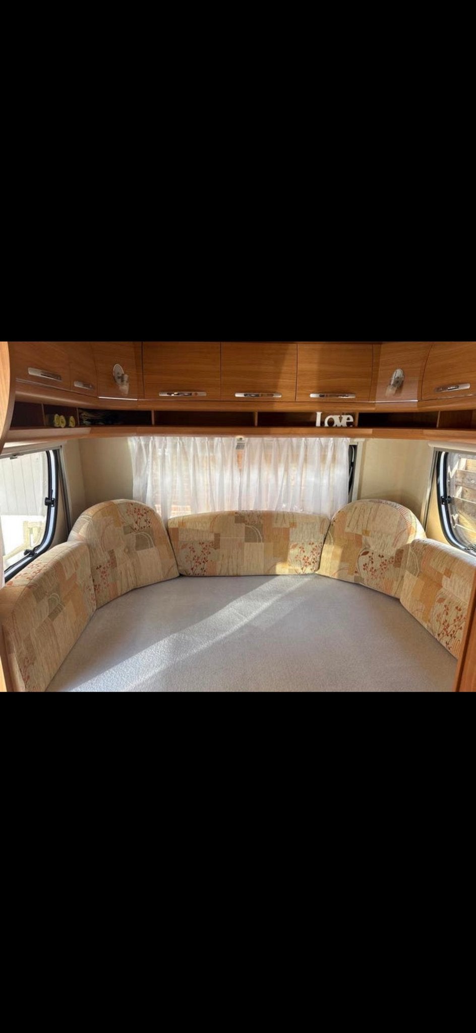Rondzit/rugkussens voor caravan of camper (Hobby 455), Ophalen, Zo goed als nieuw