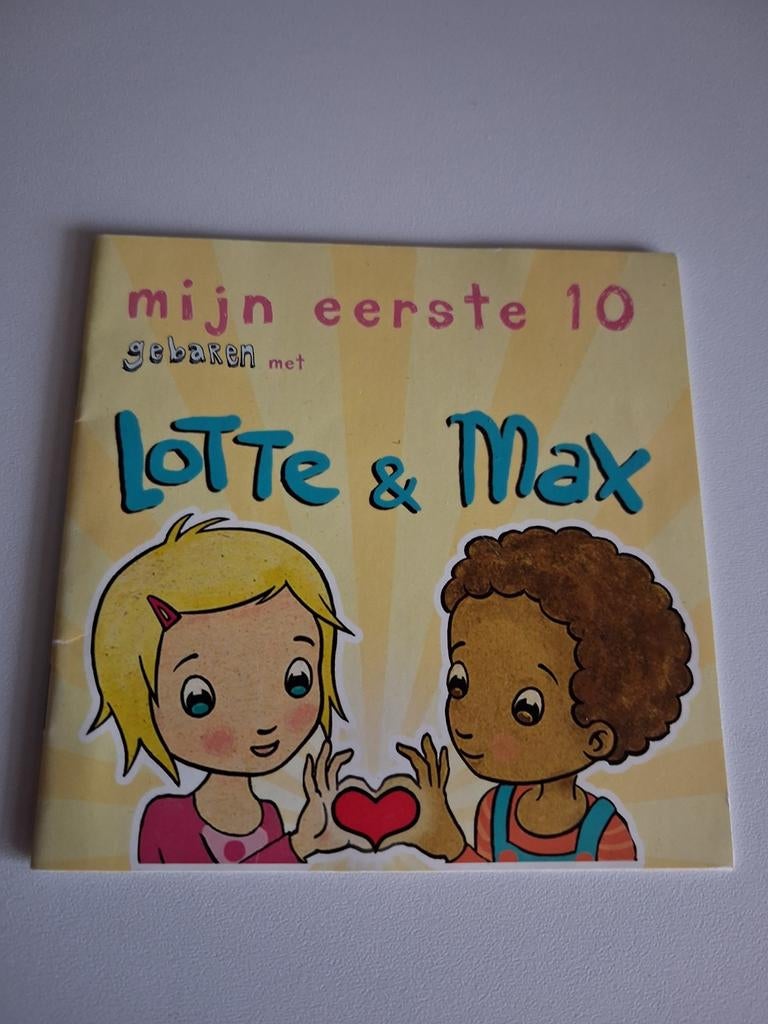 Mijn eerste 10 gebaren met Lotte en Max, Boeken, Kinderboeken | Baby's en Peuters, Ophalen of Verzenden, Zo goed als nieuw