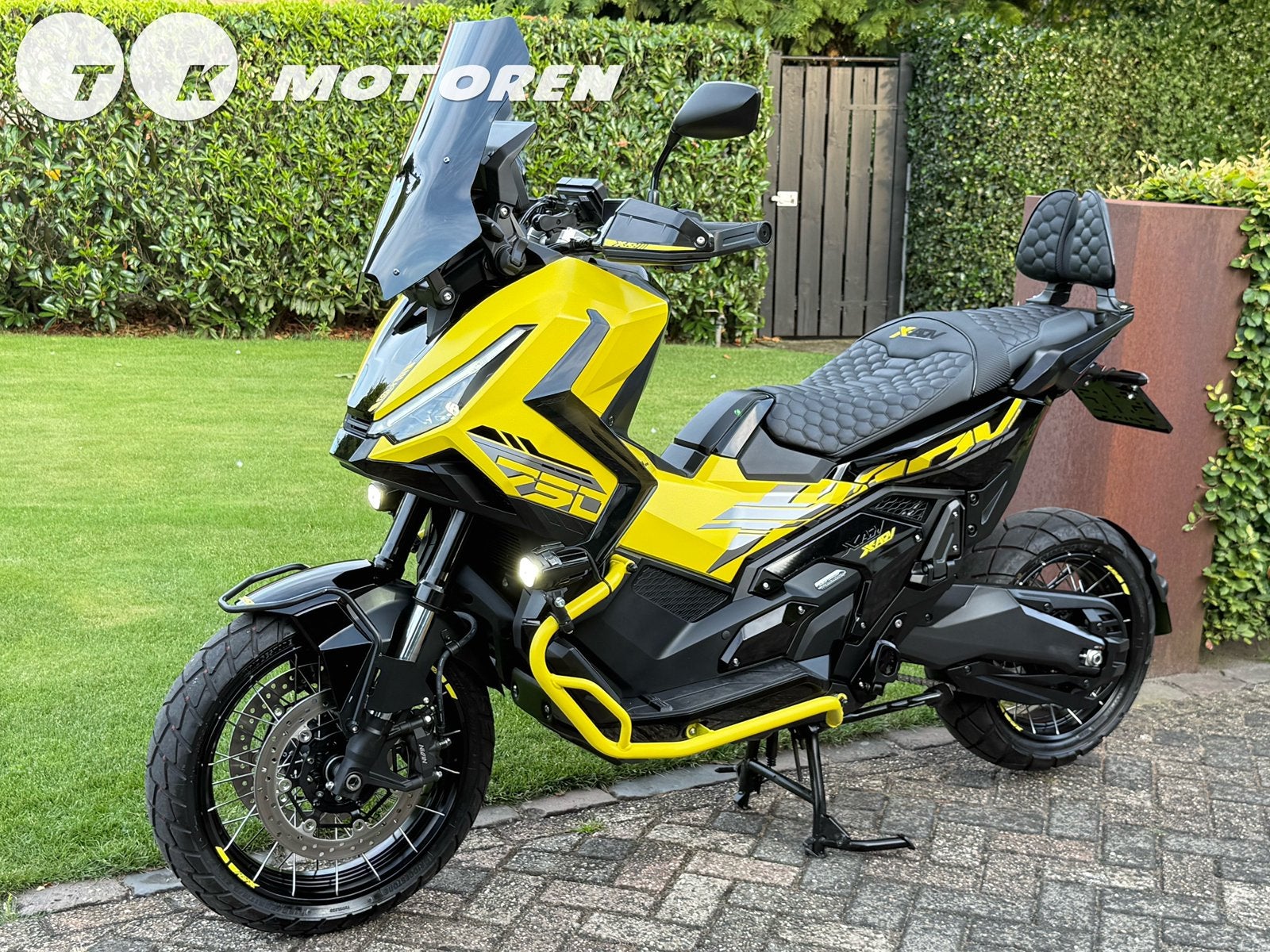⭐️ 2025 CUSTOM Honda XADV 750 SPECIAL EDITION CARPLAY !, Motoren, 750 cc, Occasion, Motorrijbewijs A, Bedrijf