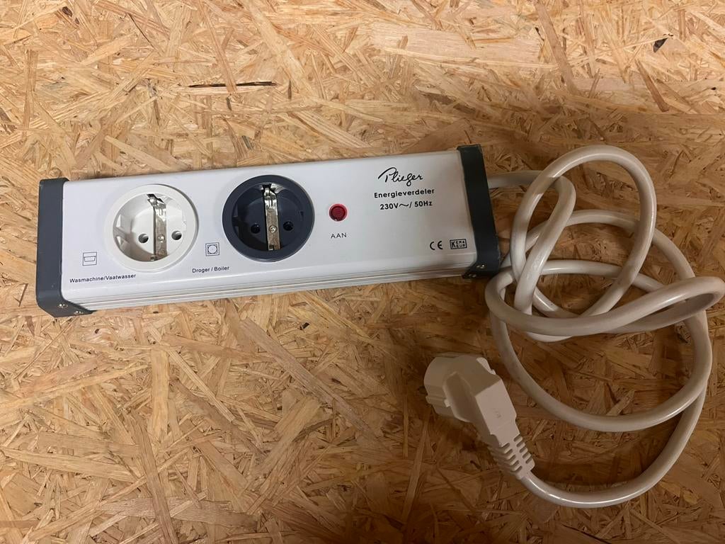 Plieger energieverdeler, stekkerdoos die schakelt in witgoed, Doe-het-zelf en Verbouw, Elektra en Kabels, Ophalen of Verzenden