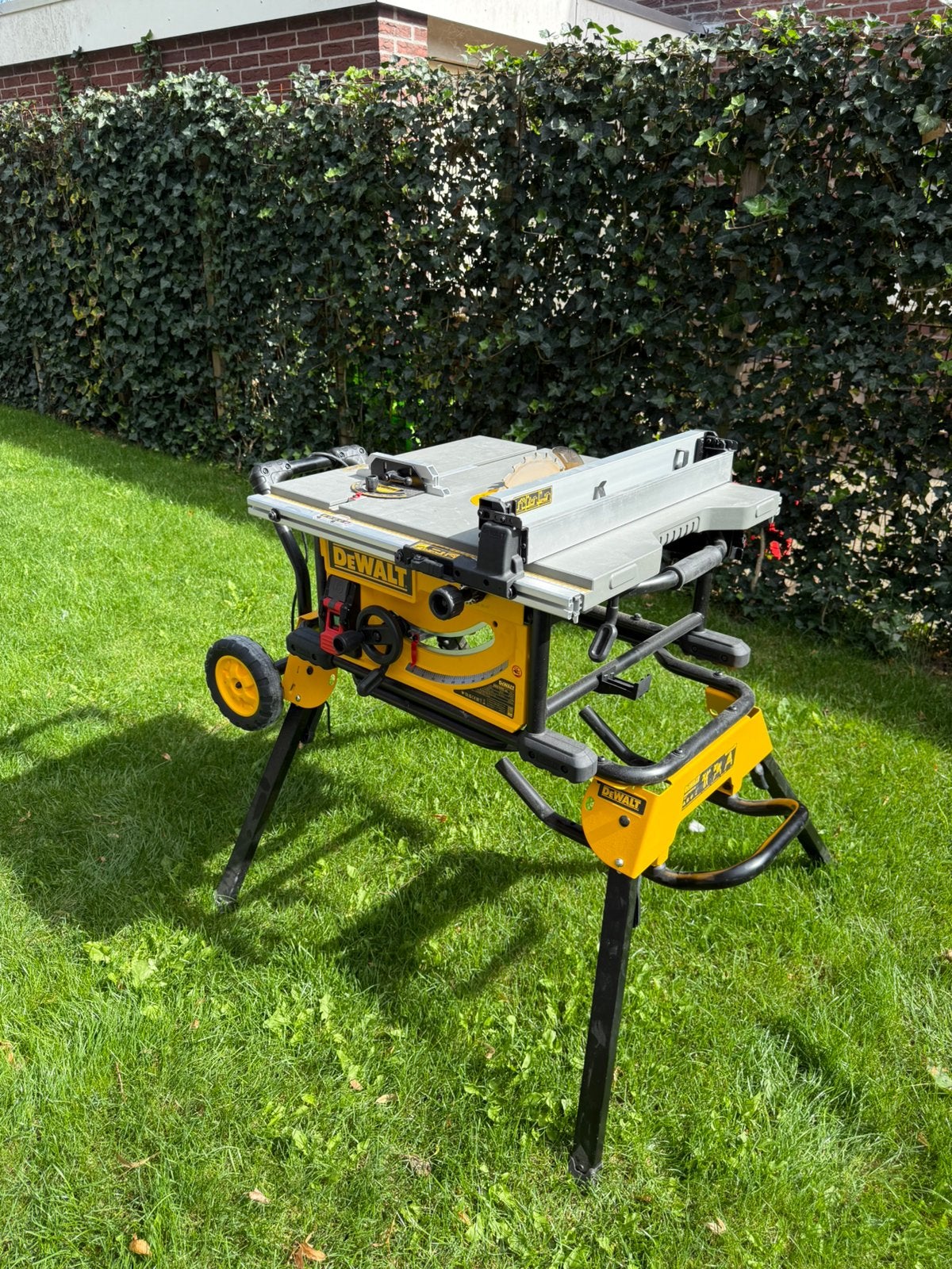 Dewalt Zaagtafel incl verijdbaar onderstel DWE7492SET, Doe-het-zelf en Verbouw, Gereedschap | Zaagmachines, Ophalen, 70 mm of meer