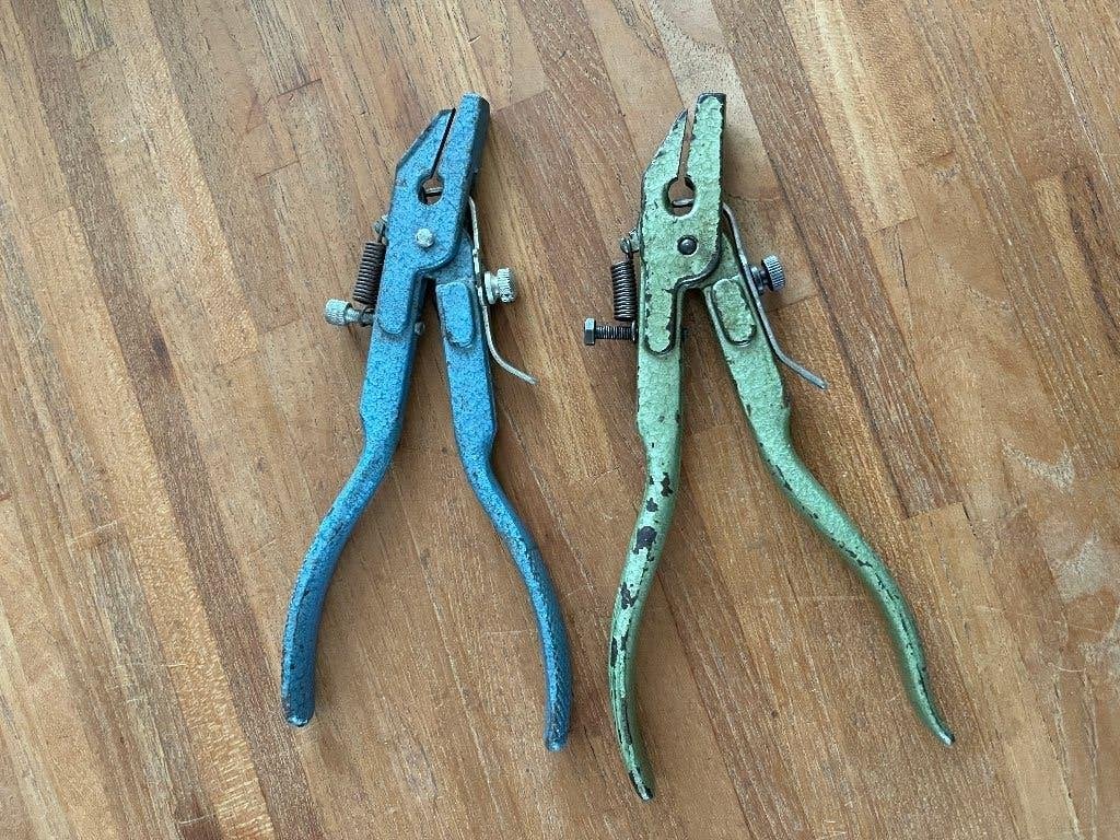 2x ( vintage ?? ) zaag zet tang . Garanto en Fox., Ophalen of Verzenden, Gebruikt