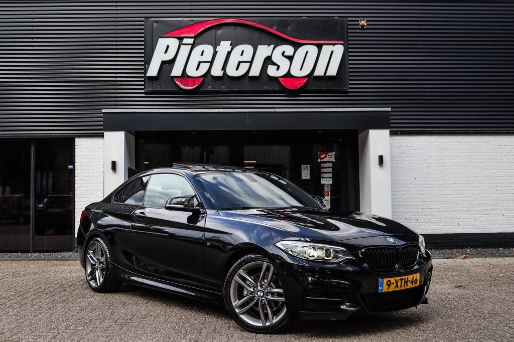 BMW 2-serie Coupé 220i 255PK NAP M-Pakket PANO H&K XENON, Automaat, Achterwielaandrijving, Gebruikt, 4 cilinders