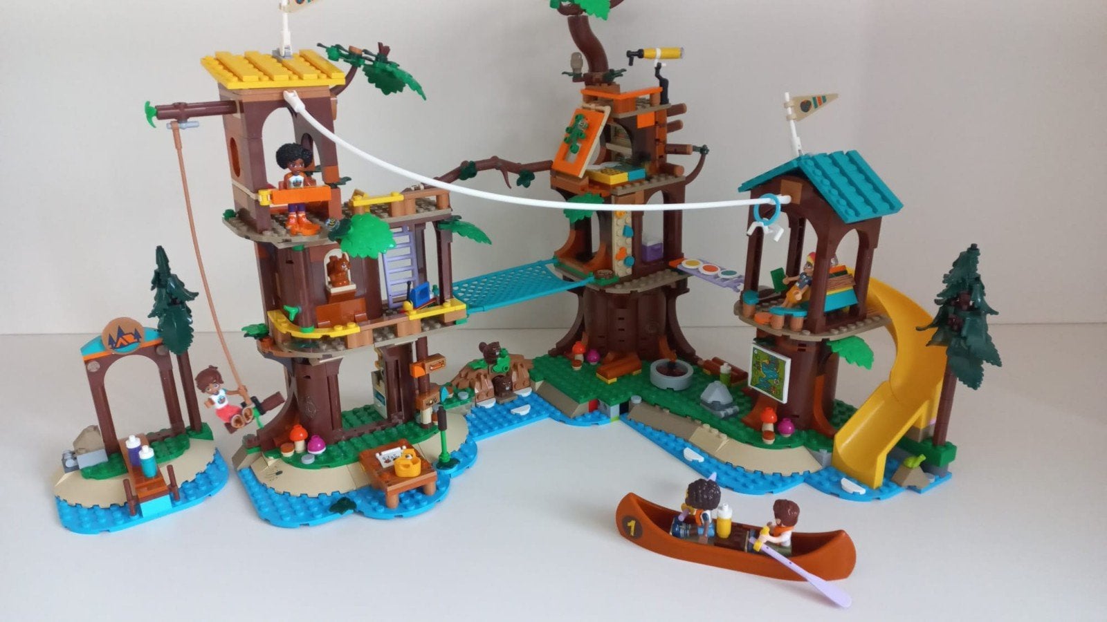 Lego Friends Avonturenkamp Boomhut (42631) WD-008, Lego, Ophalen of Verzenden, Zo goed als nieuw, Compleet