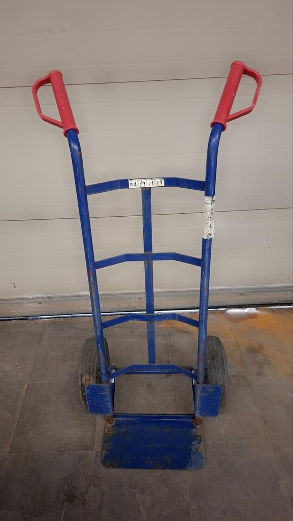 Steekwagen 200kg met nieuwe banden, Ophalen of Verzenden, Gebruikt, Steekwagen