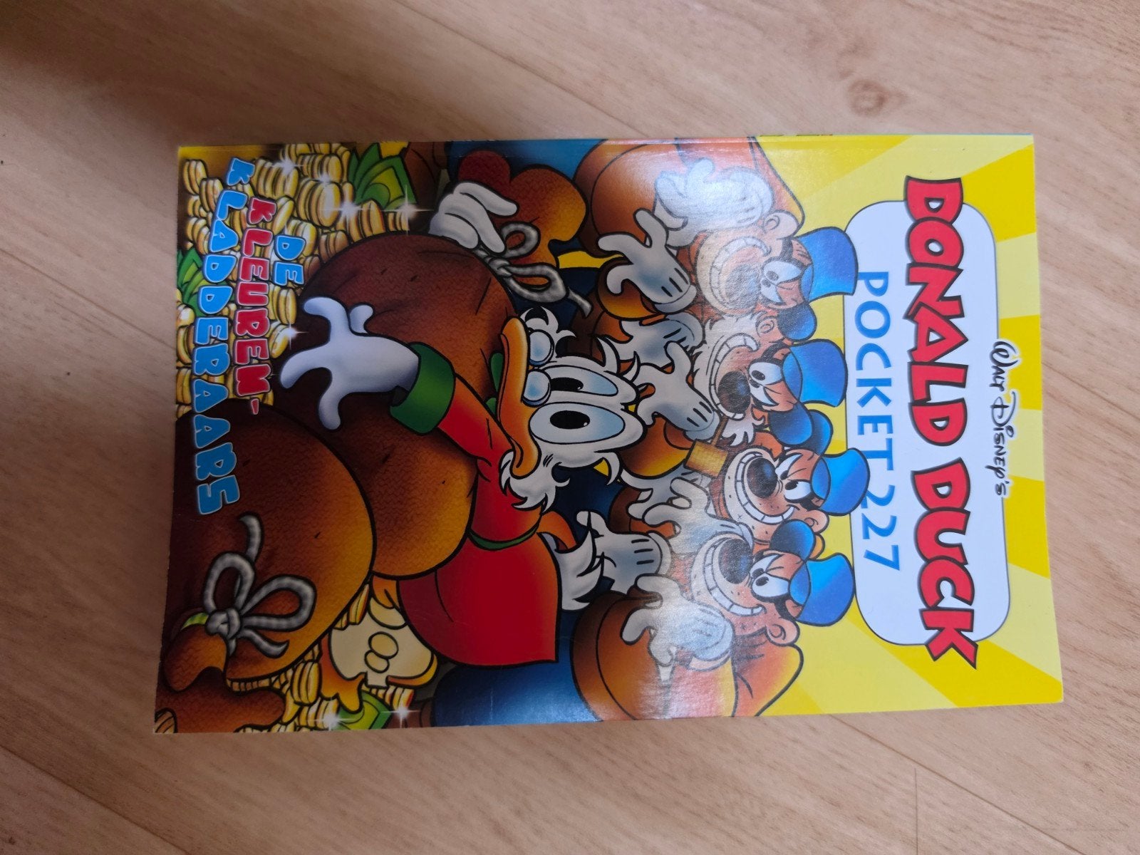 Donald Duck Pocket 27: De Zure Kladderaars, Eén stripboek, Ophalen of Verzenden, Gelezen, Walt Disney