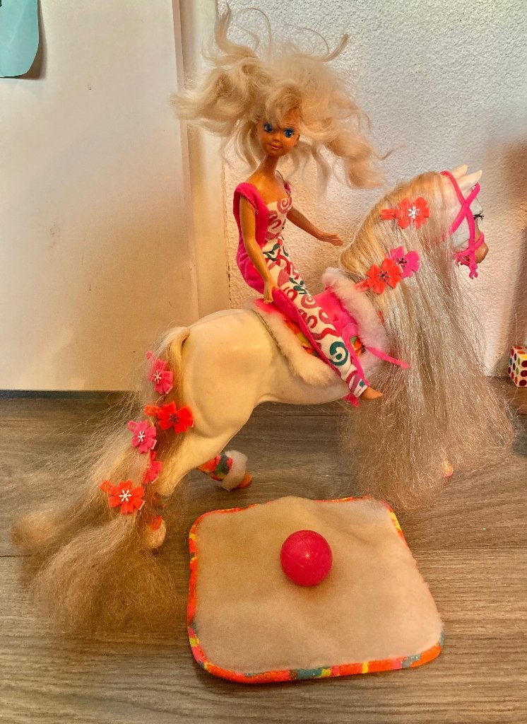 Vintage ski fun paard zusje Barbie Mattel Blizzard Skipper, Verzamelen, Ophalen of Verzenden, Gebruikt, Pop
