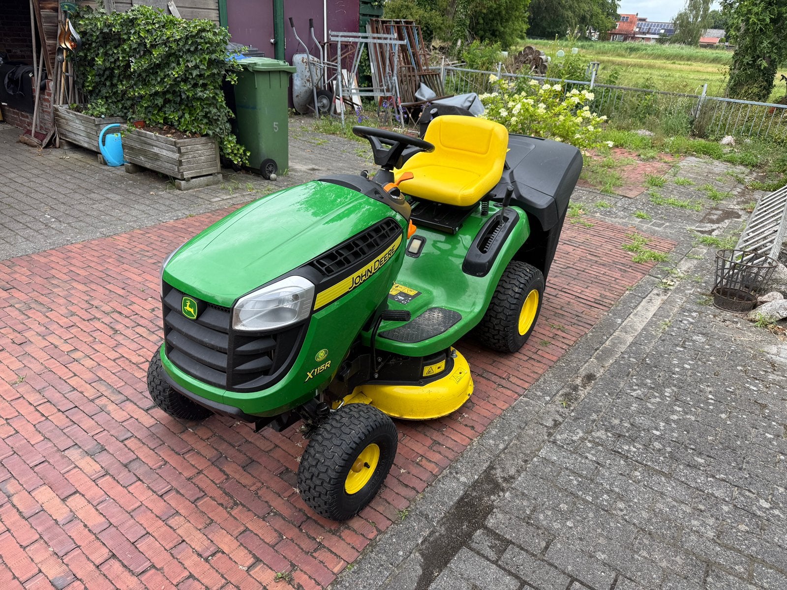 John Deere X115R zitmaaier, Ophalen, Gebruikt, Opvangbak, 90 tot 120 cm