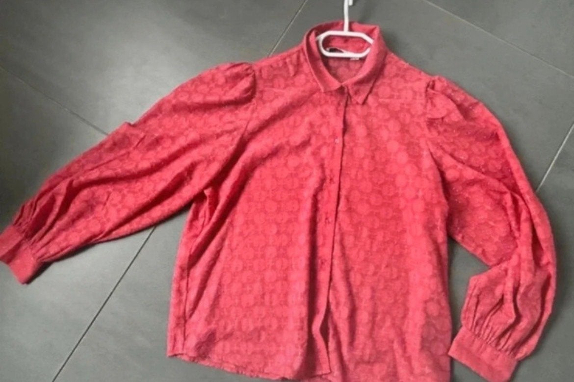 Costes rode blouse met pofmouwen en patroon, Kleding | Dames, Blouses en Tunieken, Ophalen of Verzenden, Zo goed als nieuw, Maat 46/48 (XL) of groter